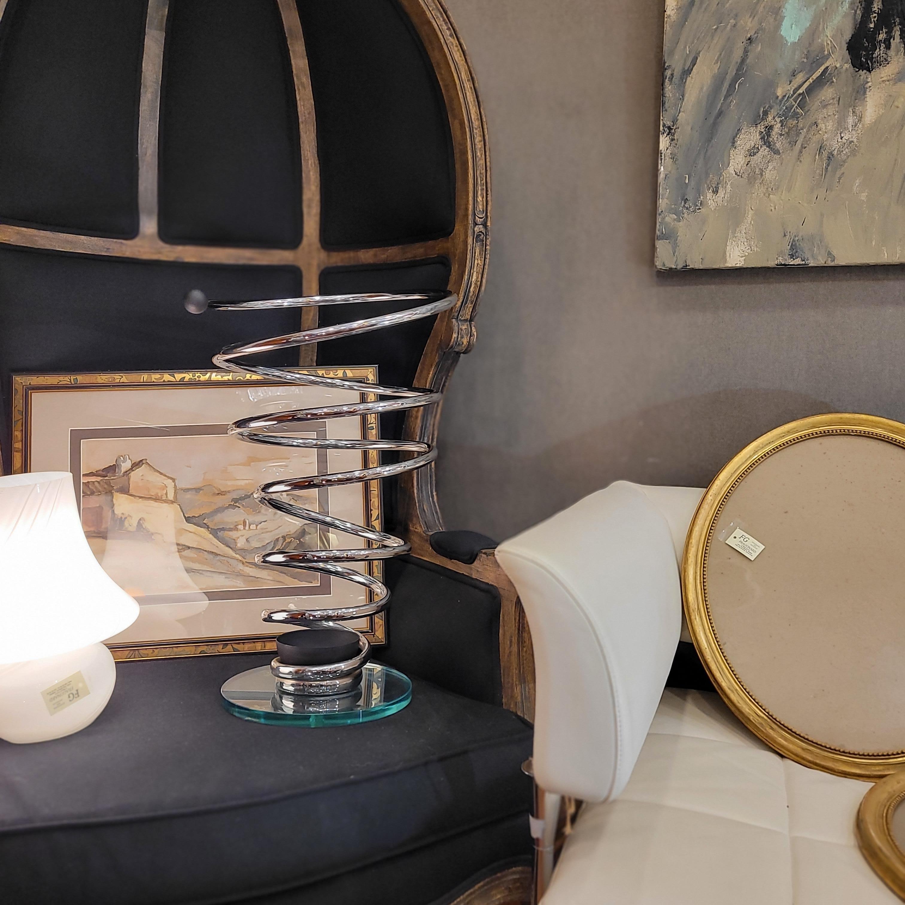 Space Age Steel Spiral Umbrella Stand, Mid-Century Italy In Good Condition For Sale In VALLADOLID, ES