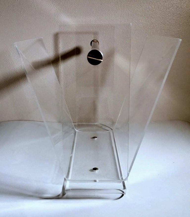 Space Age Style Italian Clear Plexiglass Magazine Rack For Sale at 1stDibs