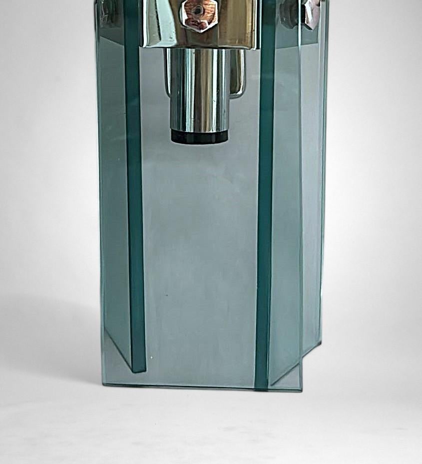 Space Age Style Paar italienische Wandleuchten in Chrom Metall und Tempered Crystal im Angebot 10