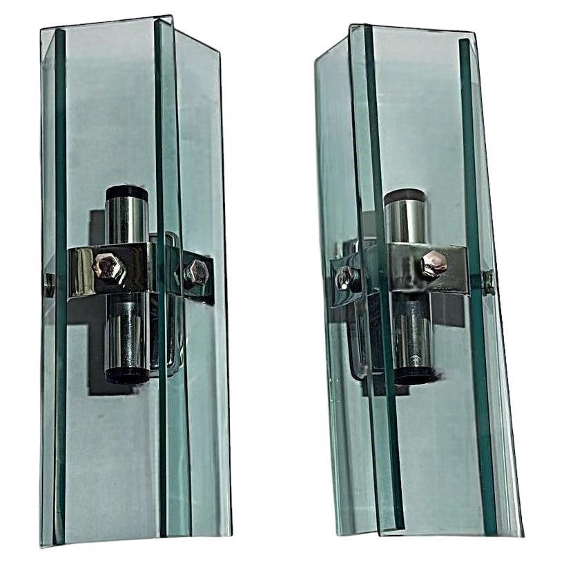 Space Age Style Paar italienische Wandleuchten in Chrom Metall und Tempered Crystal im Angebot