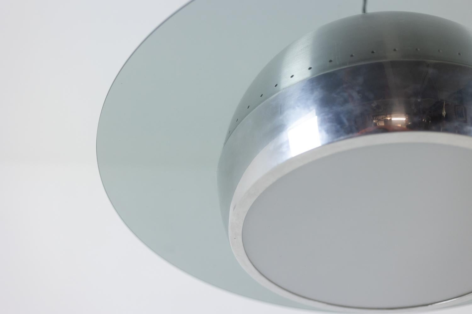 Metallo Lampada a sospensione in stile Space AGE. 1970s. in vendita