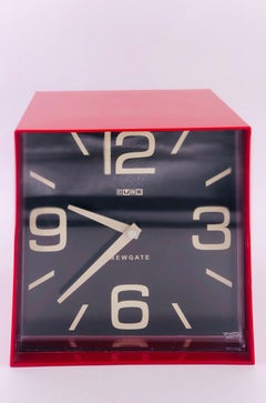 Rosso in stile A Space AGE Orologio da tavolo a parete by Cube