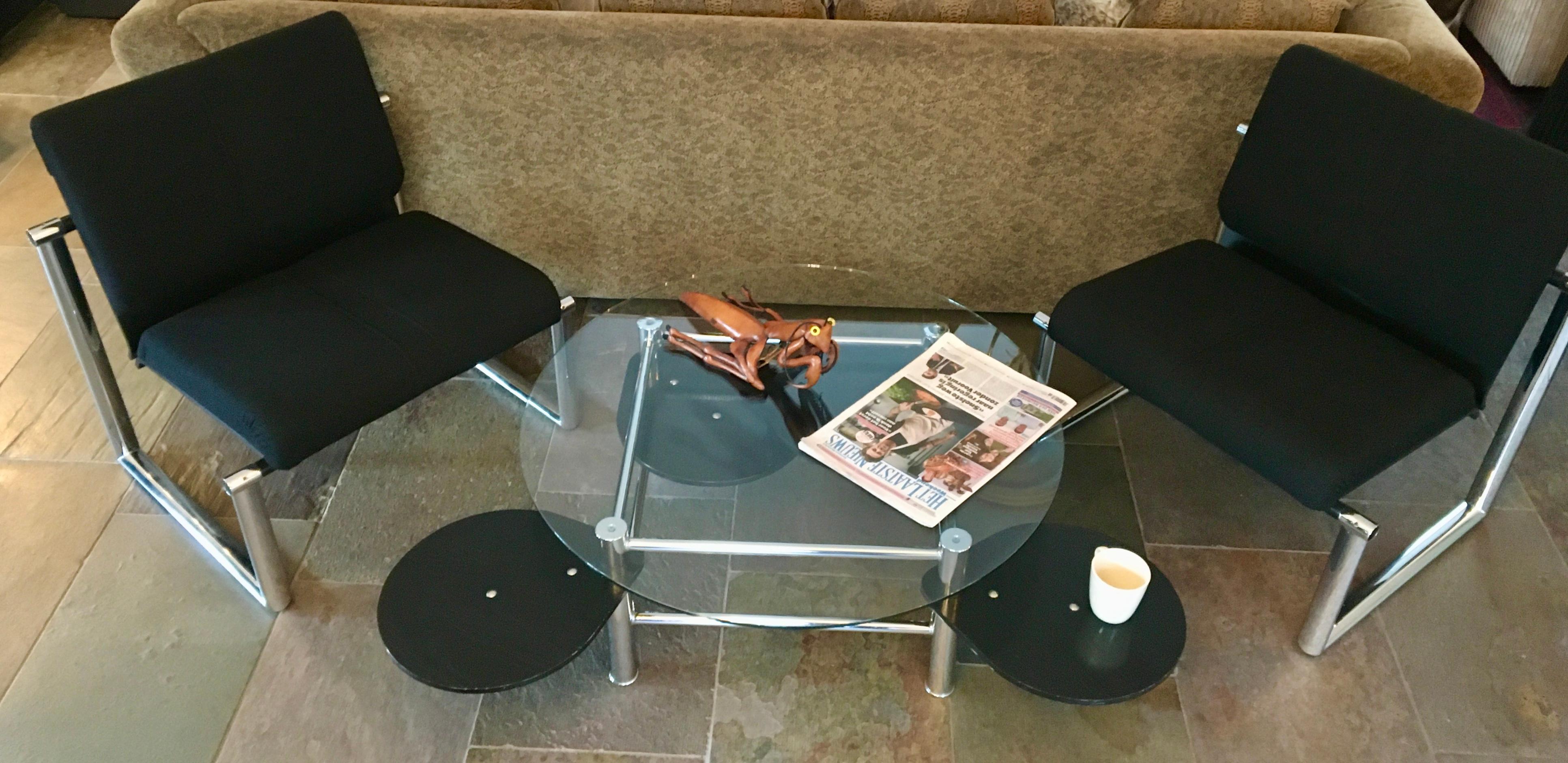 20th Century Space Age Swivel Chroom and Black Wood Coffee Table For Sale