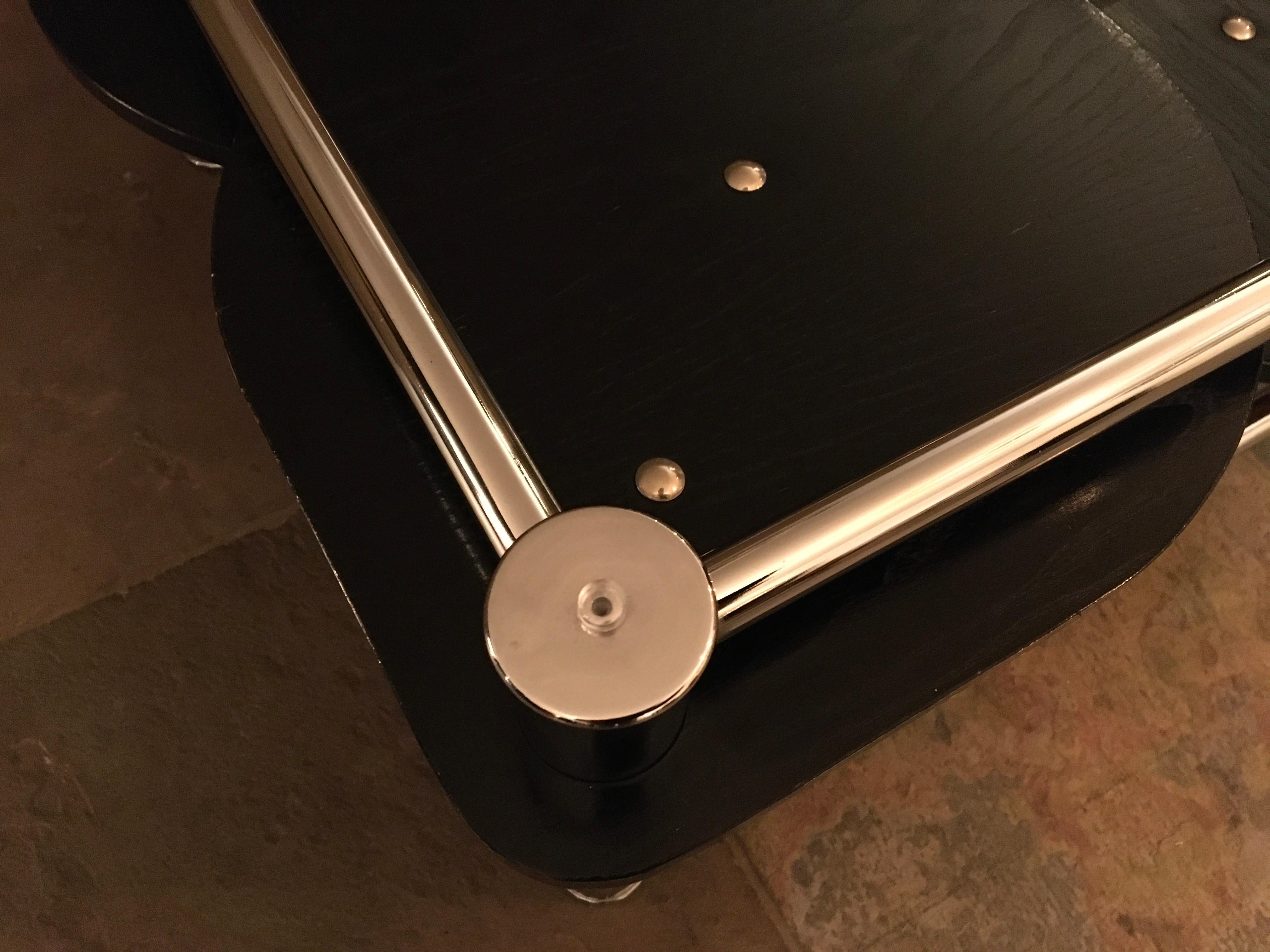 Space Age Swivel Chroom and Black Wood Coffee Table For Sale 3