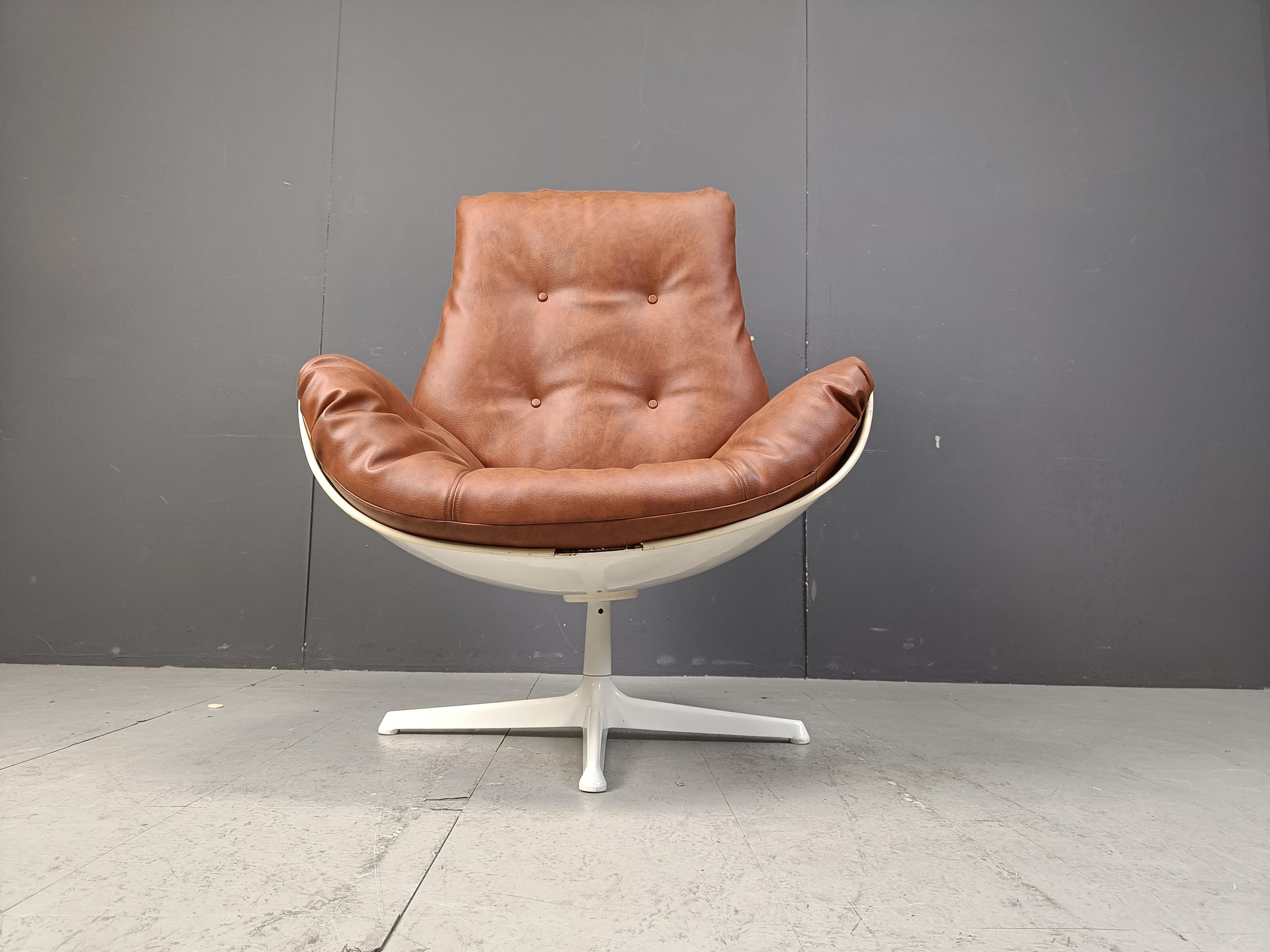 Sedia swivle A Space, anni '60 In condizioni buone in vendita a Leuven, Vlaams Gewest