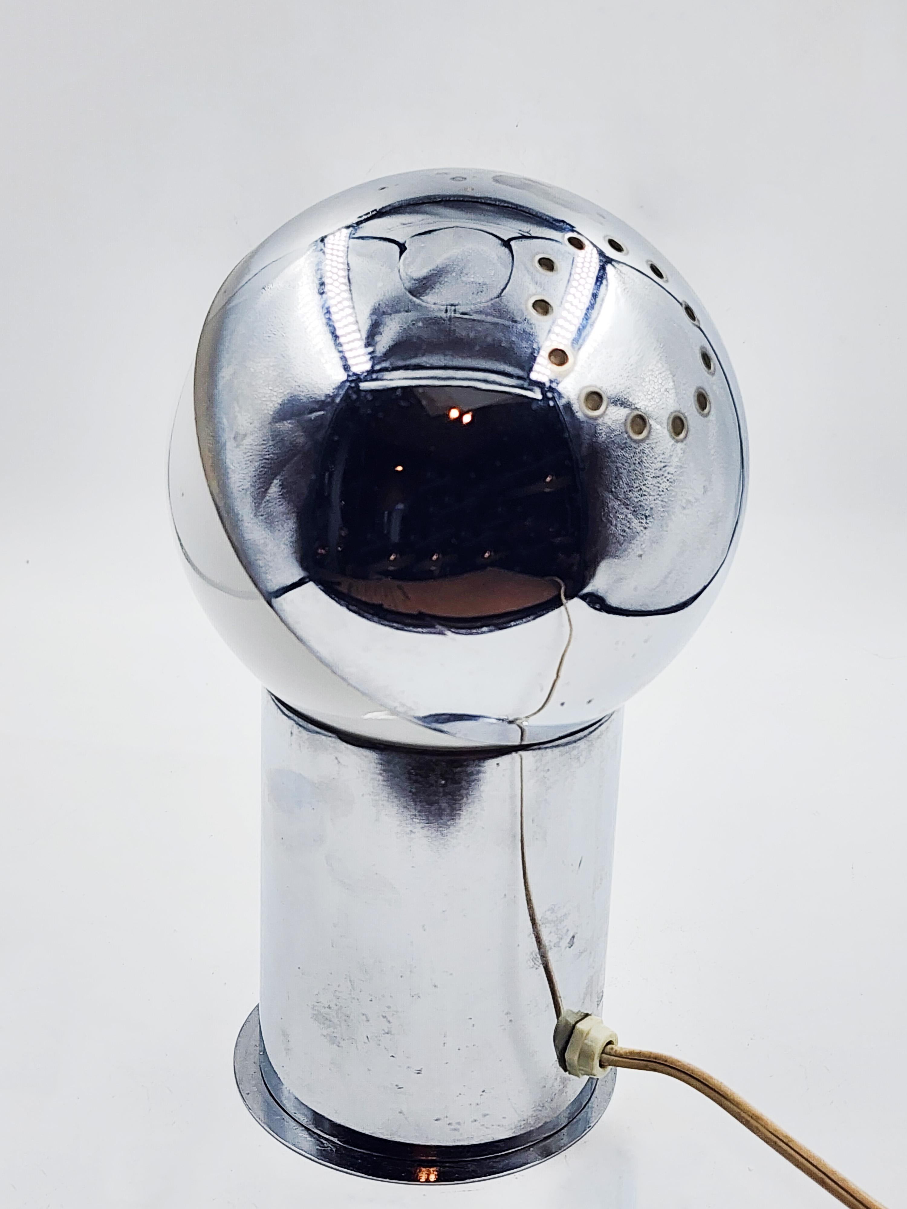 Allemand Lampe de table de l'ère spatiale Motoko Ishii en vente