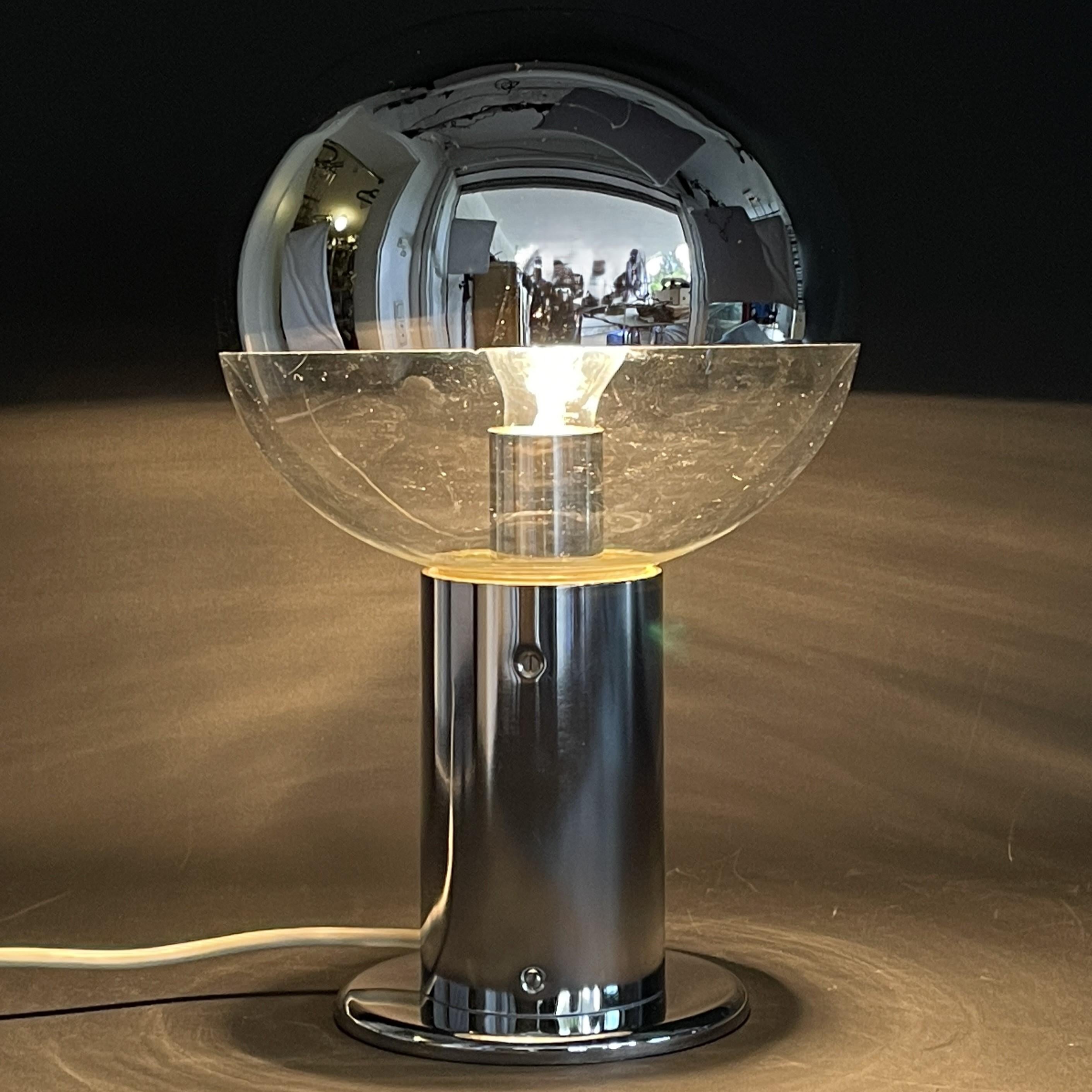 Space Age table lamp by Motoko Ishii for Staff Leuchten, Germany, 1970s In Good Condition For Sale In Bingen am Rhein, RP