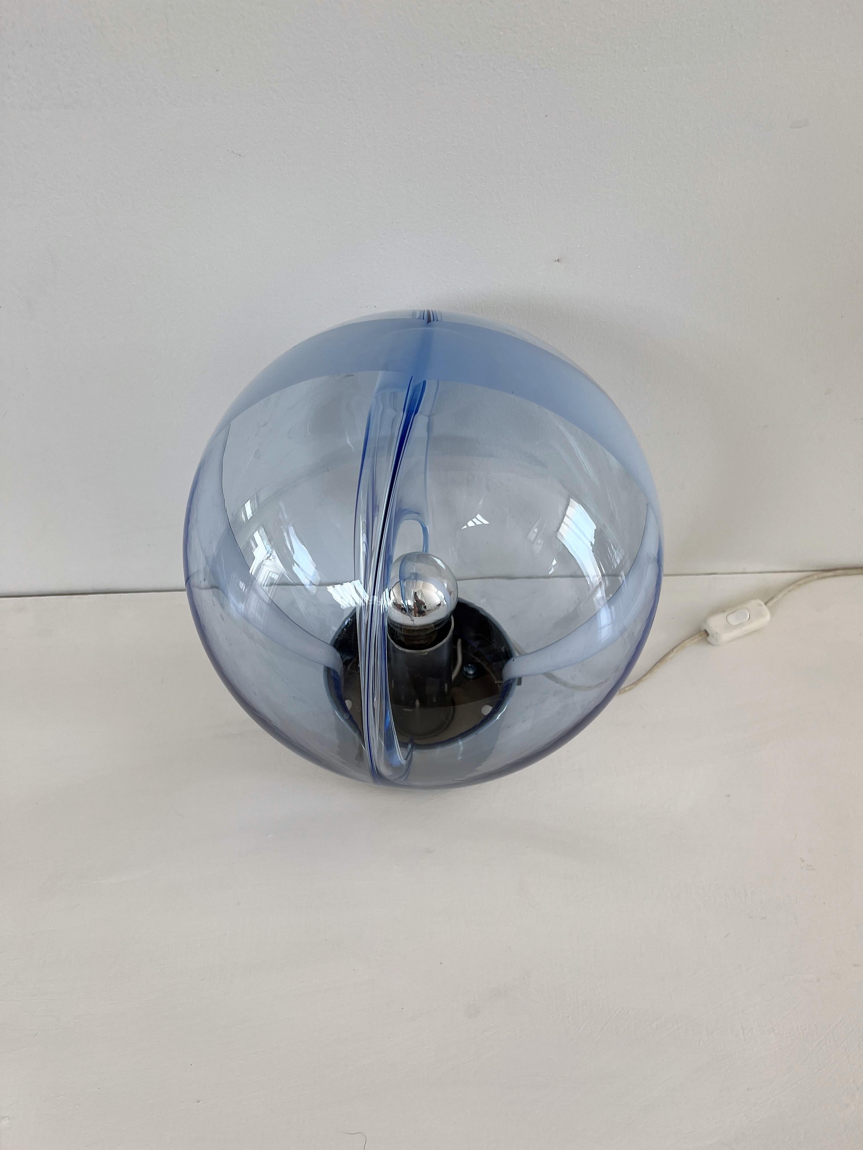 Italian Space Age Table Lamp by Toni Zuccheri for Venini, 1960 in Murano Glass For Sale