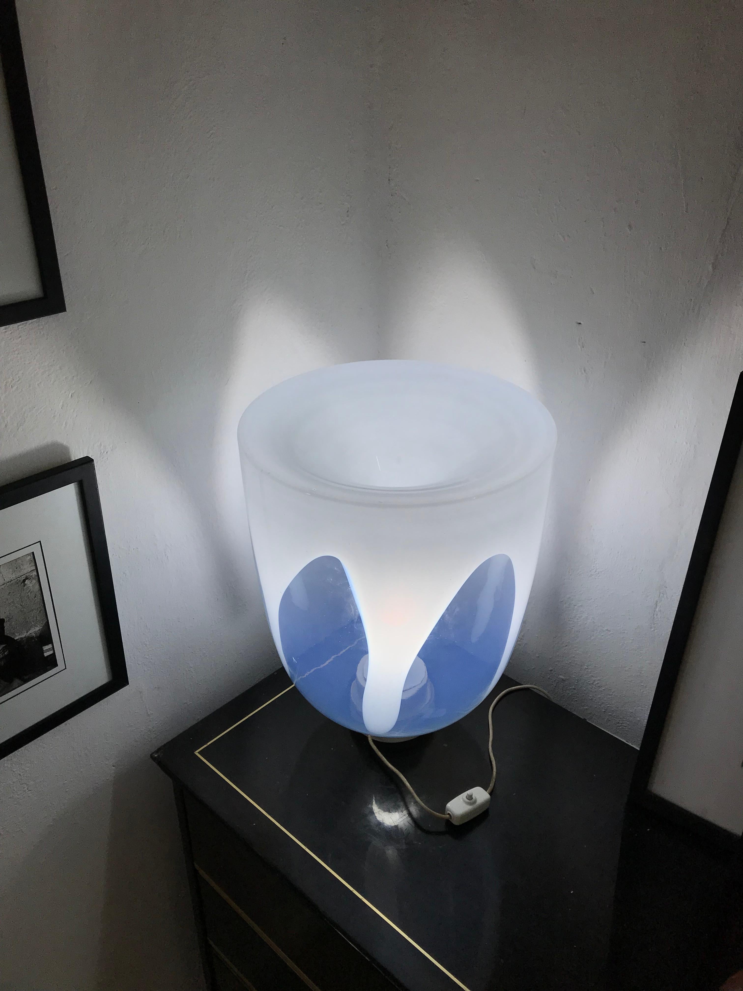 Space Age Table Lamp by Toni Zuccheri for Venini in Murano Glass In Good Condition For Sale In Merida, Yucatan