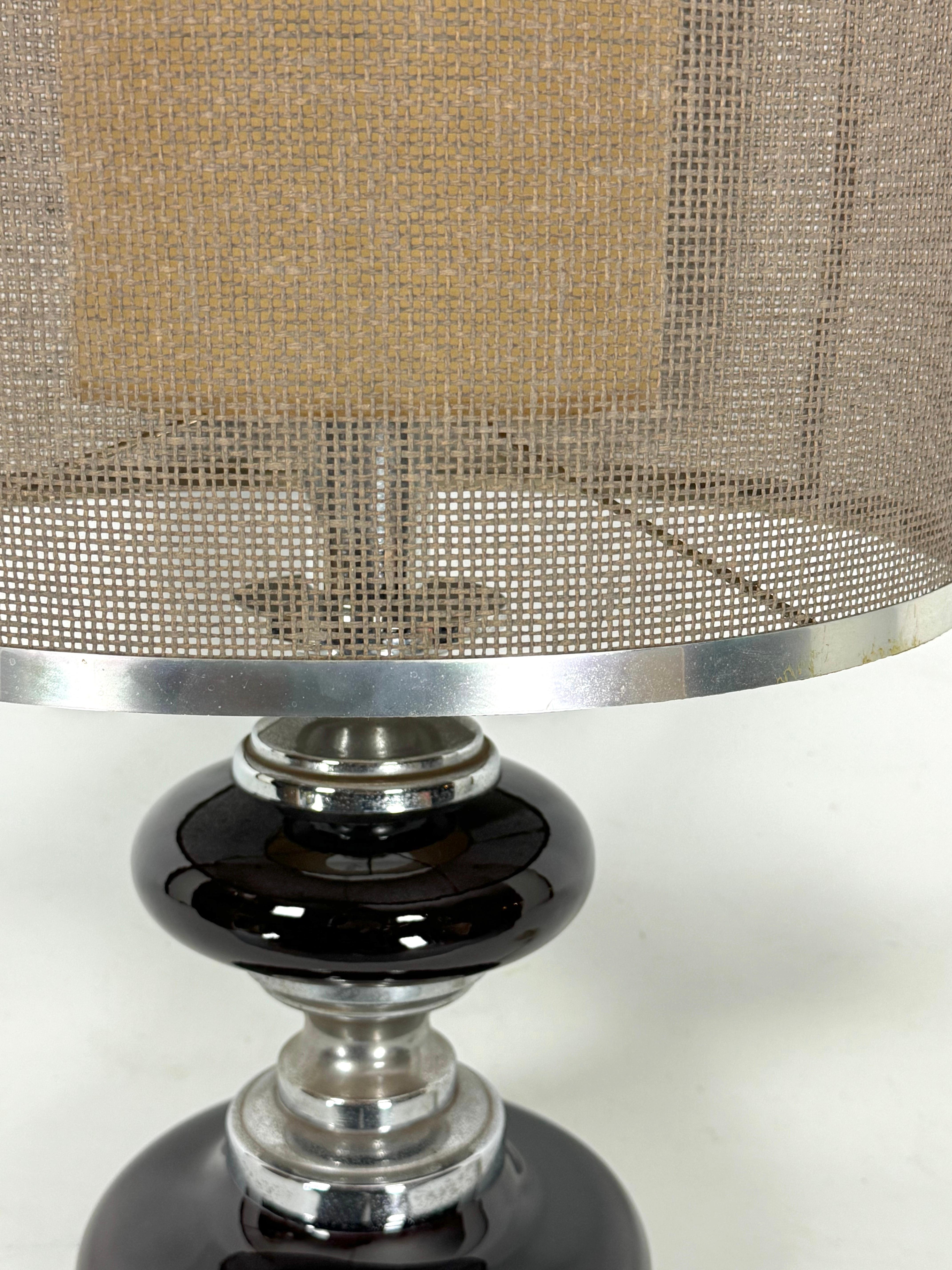 Italian Space age Table lamp in chrome and lacquer. Italy 1970s For Sale
