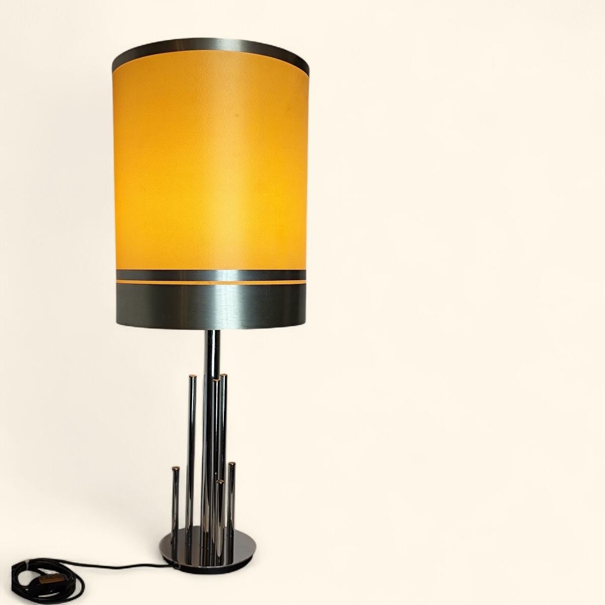 Italian Space Age Table Lamp in Chromed Metal att. to Gaetano Sciolari (1927-1994) For Sale