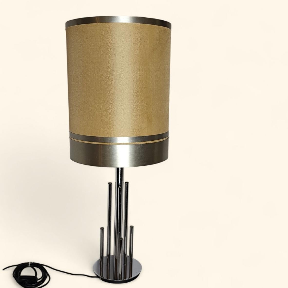 Space Age Table Lamp in Chromed Metal att. to Gaetano Sciolari (1927-1994) For Sale 2