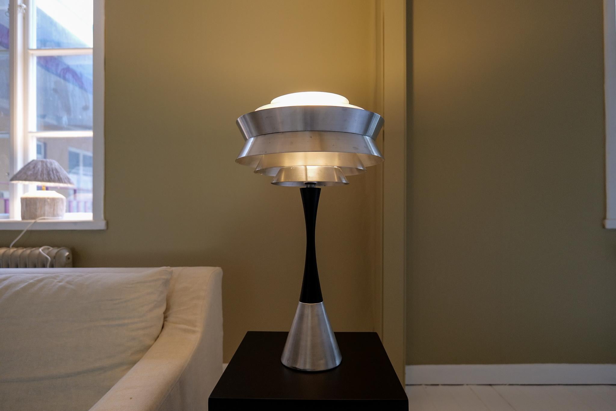 Space Age Table Lamp in Painted Wood and Metal Bergbom Sweden 1960s For Sale 8