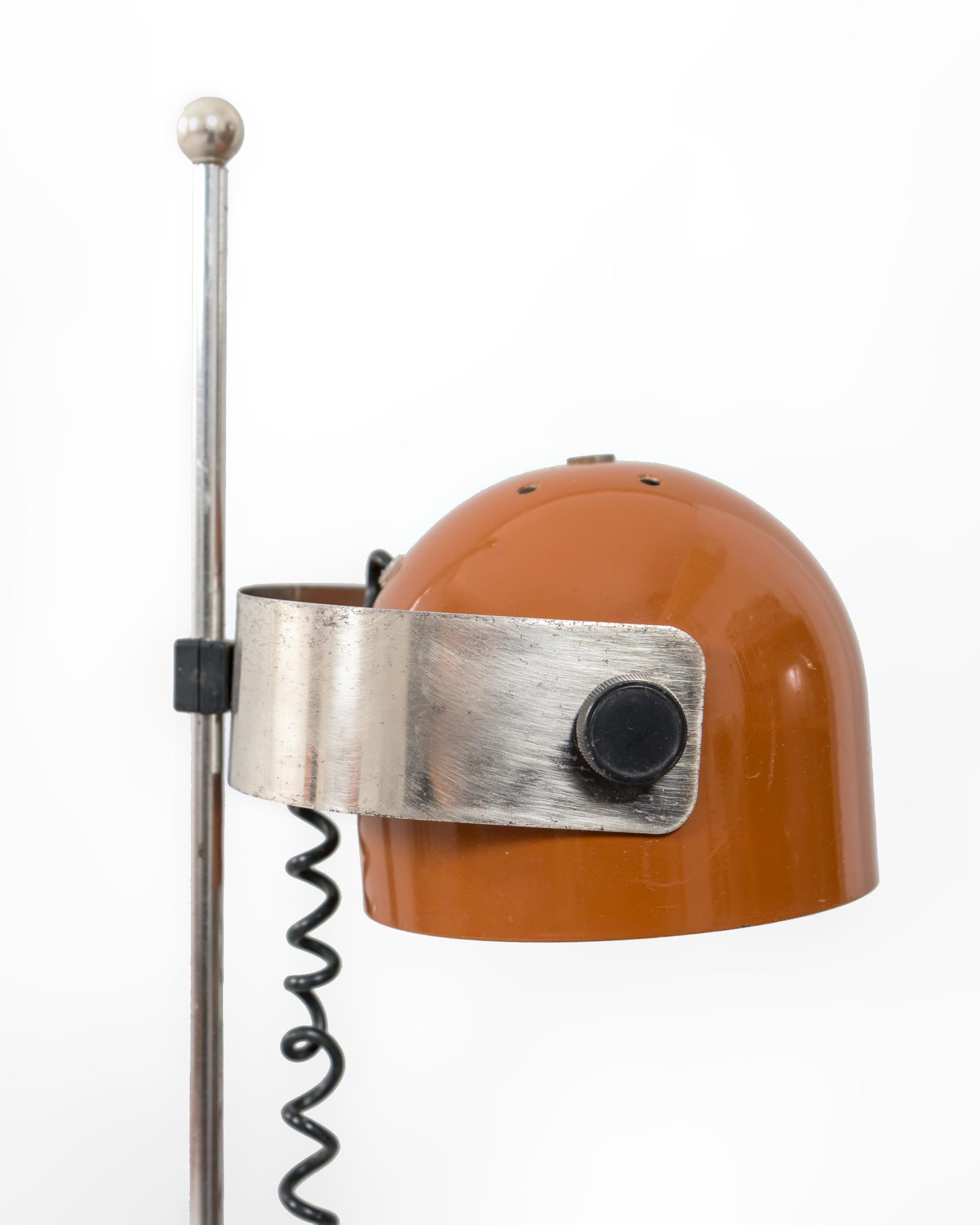 Space Age Table Lamp Made in Italy, circa 1960 In Good Condition For Sale In CANGAS, ES