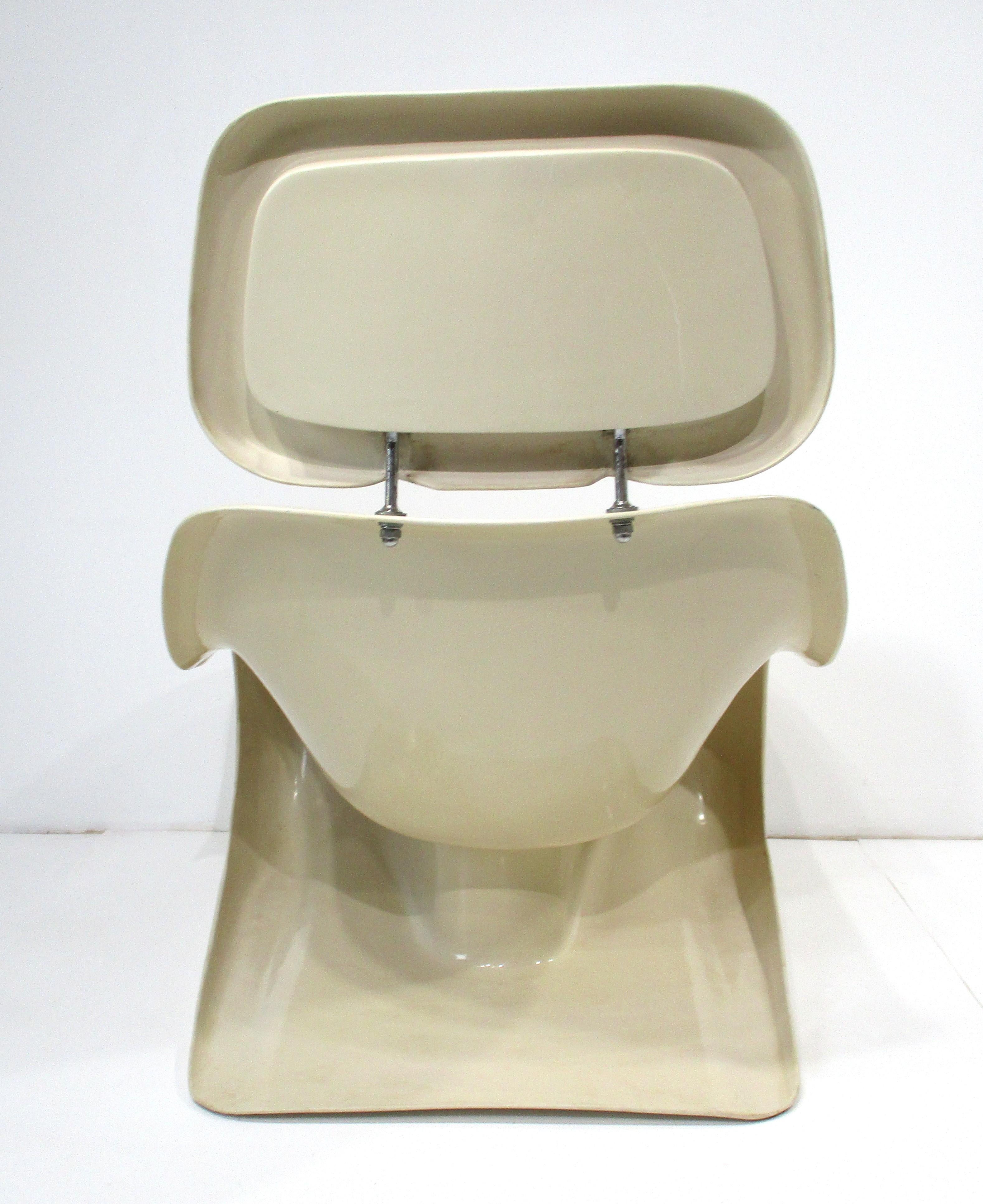 Joe Columbo styled Space Age Targa Lounge Chair w/ Ottoman For Sale 1