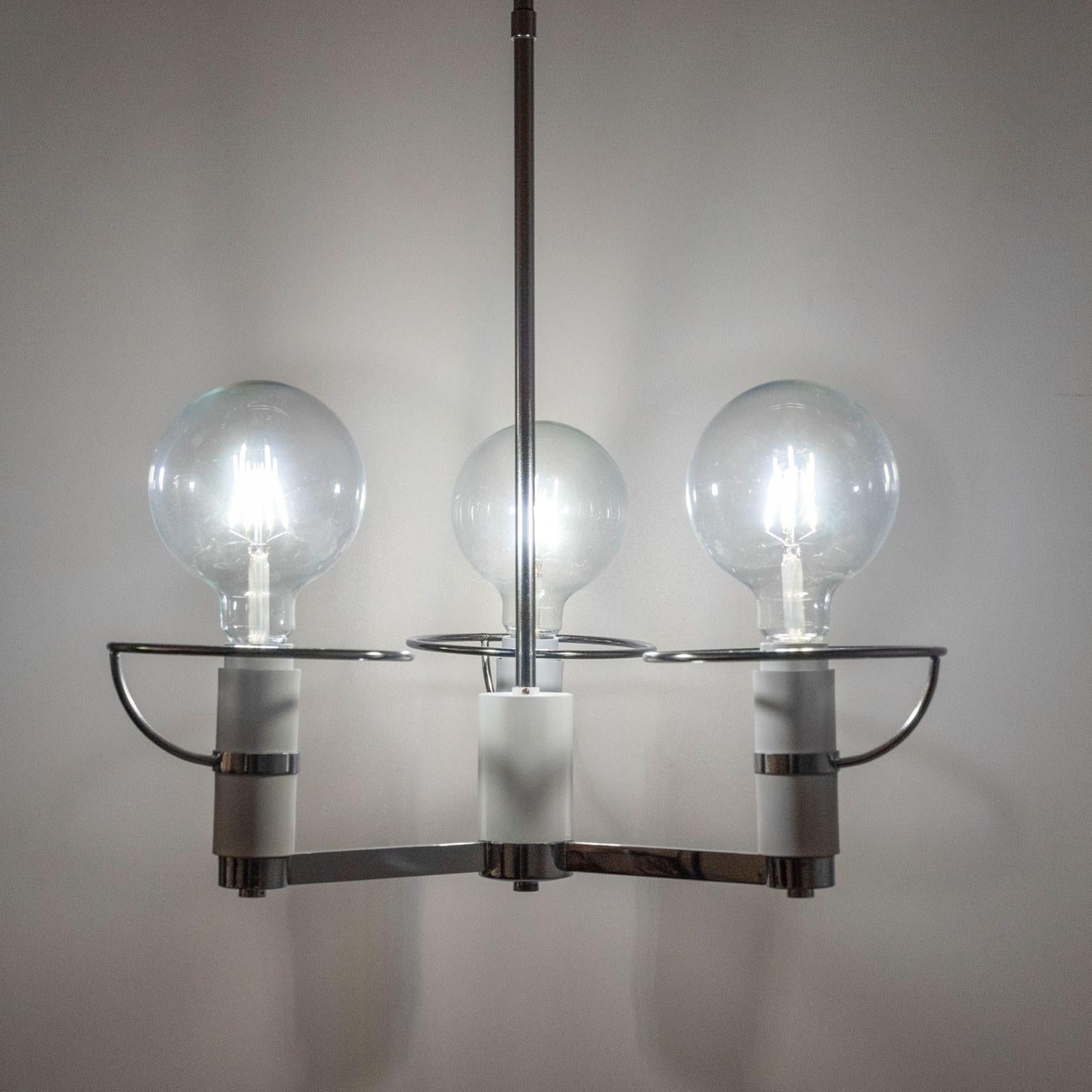 Space Age Chromed Chandelier, Italy 1970s In Good Condition For Sale In Ceglie Messapica, IT
