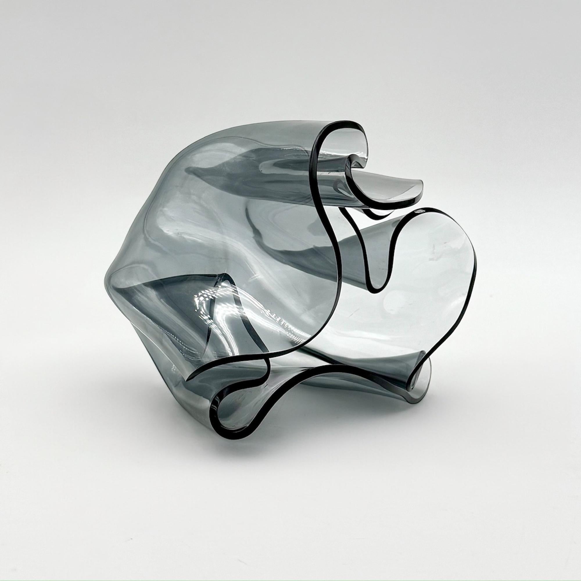Vaso grigio 'Tissue' Space Age di Luigi Massoni & Massoni per Guzzini - Capolavoro MCM anni '70 in vendita 3