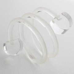 AGE - Bracelet en plexiglas transparent Lucite enroulé
