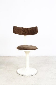 Space Age Tulip Base Metal Swivel Chair in Nice Original Condition, 1960s