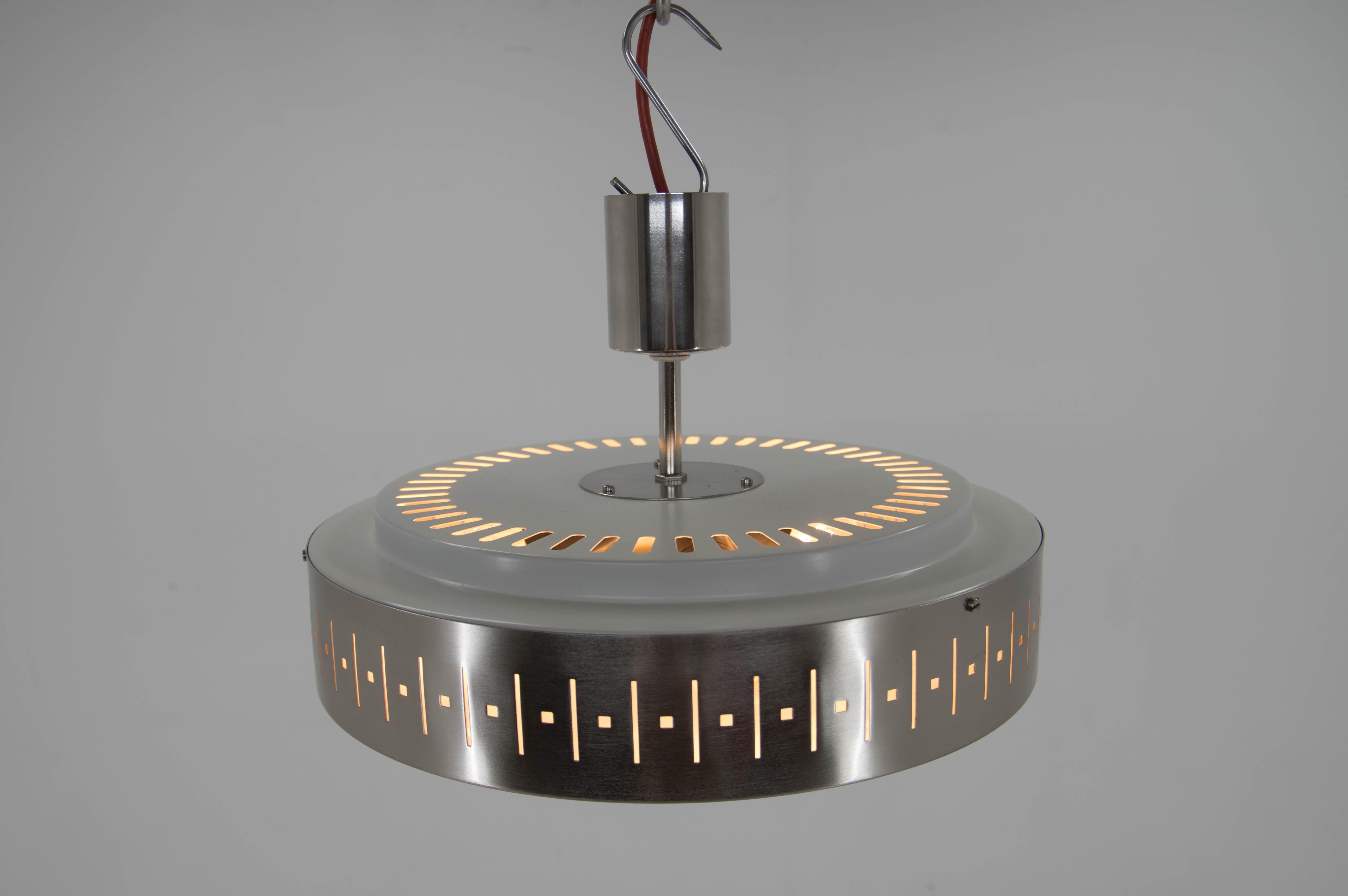 Européen Lustre UFO de l'ère spatiale, Europe, années 1960 en vente