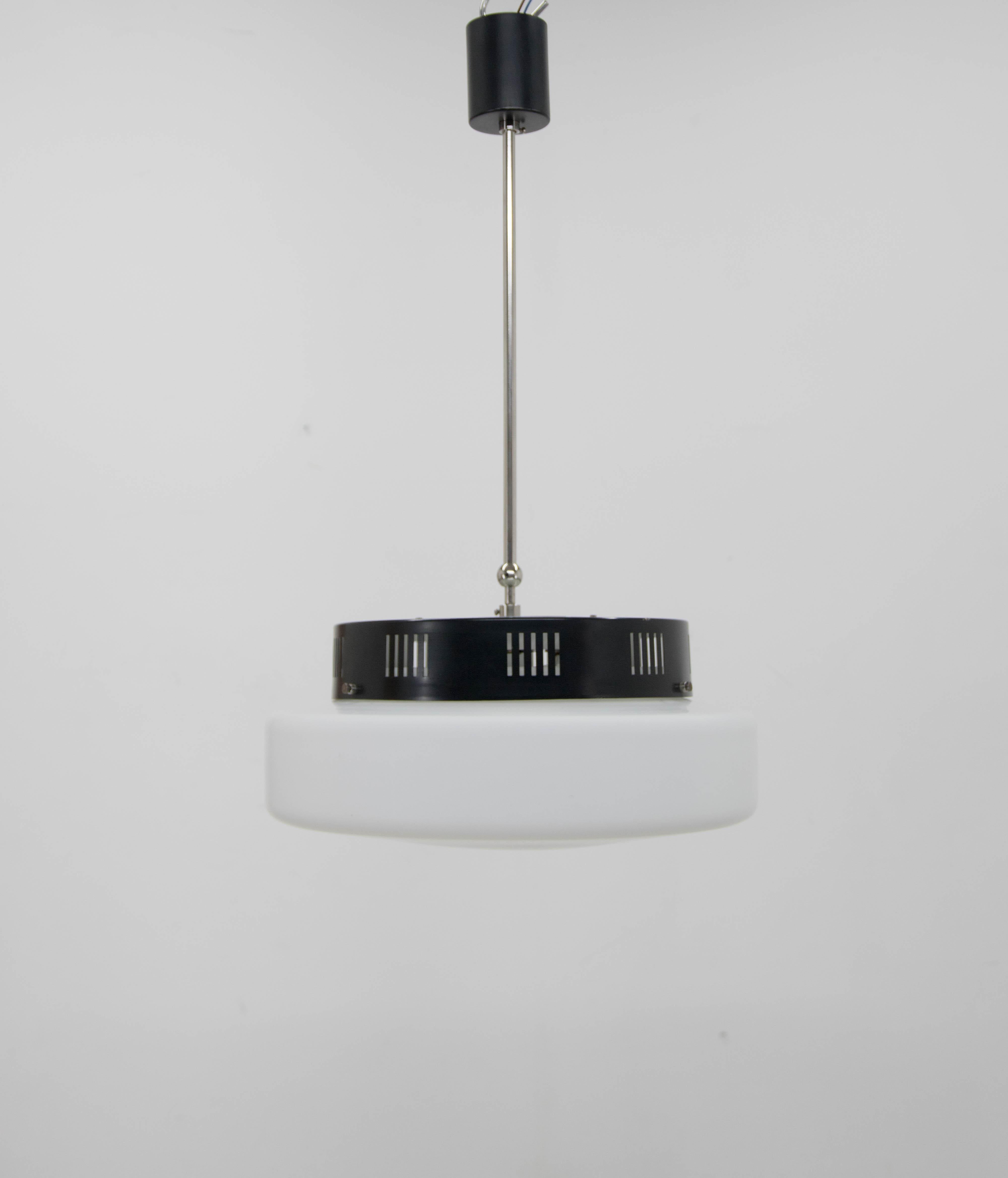 Space Age UFO Chandelier with Adjustable Height, 1960s For Sale 6