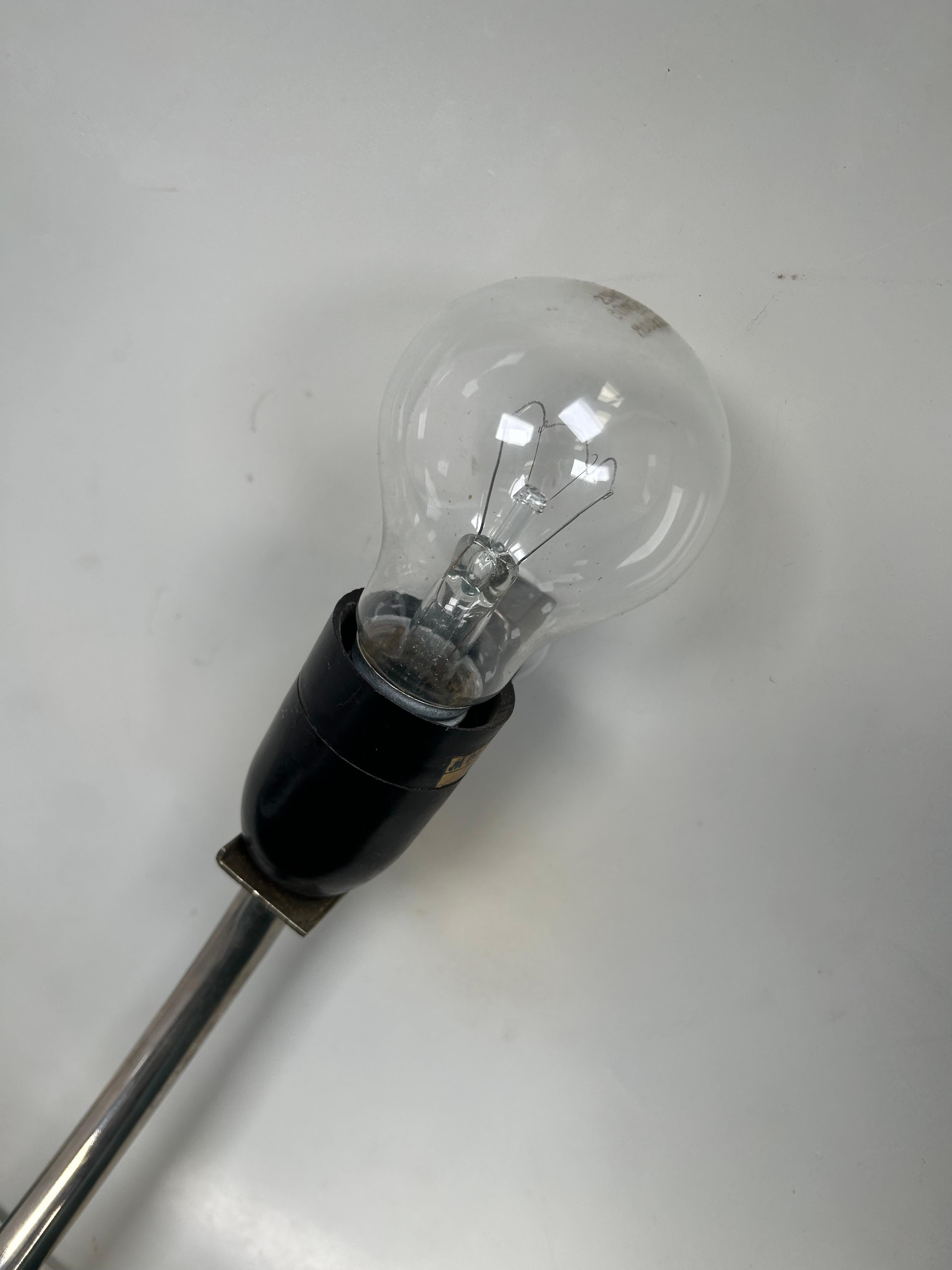 Space age UFO desk lamp For Sale 2