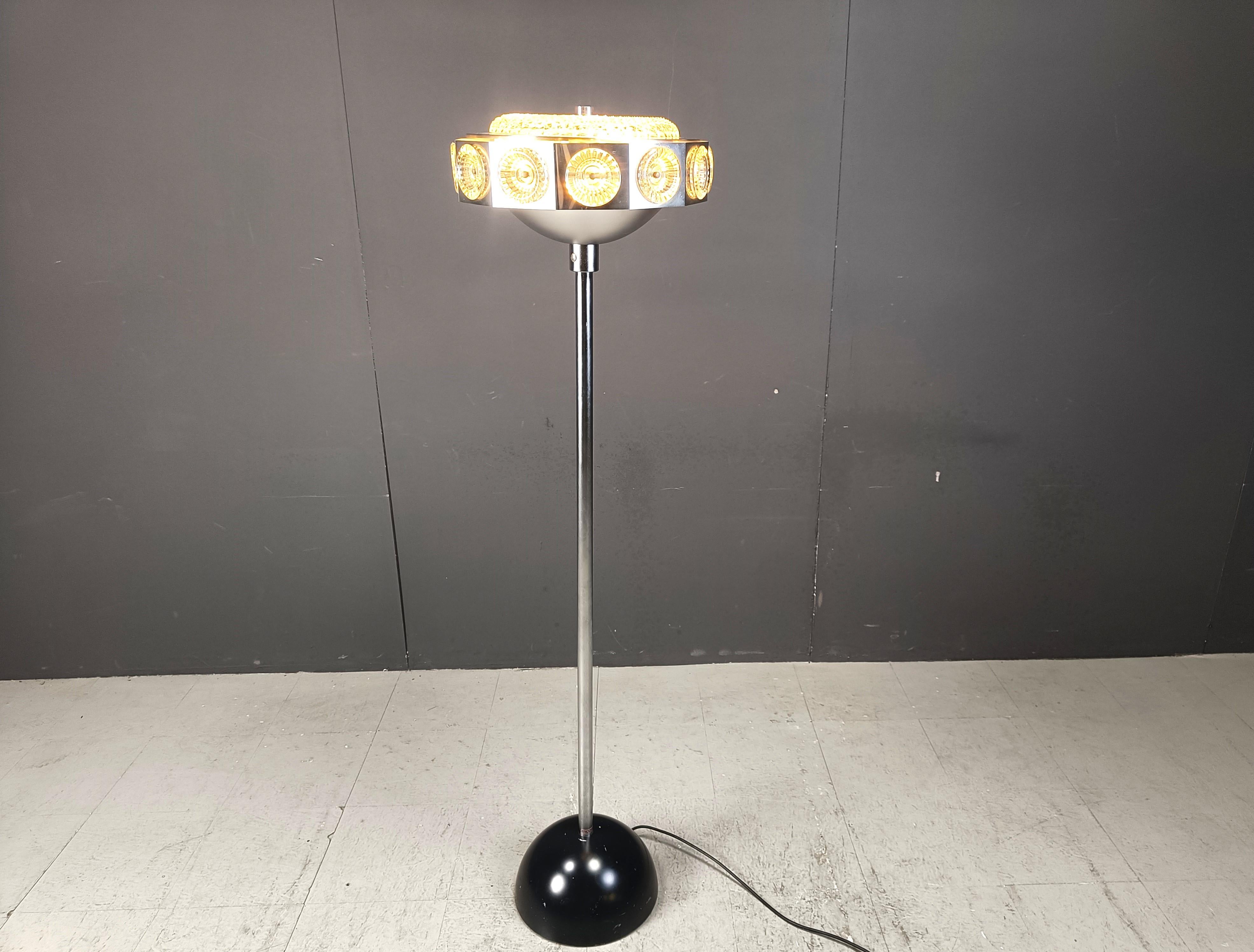 Lampadaire UFO de l'ère spatiale, 1970 en vente 3