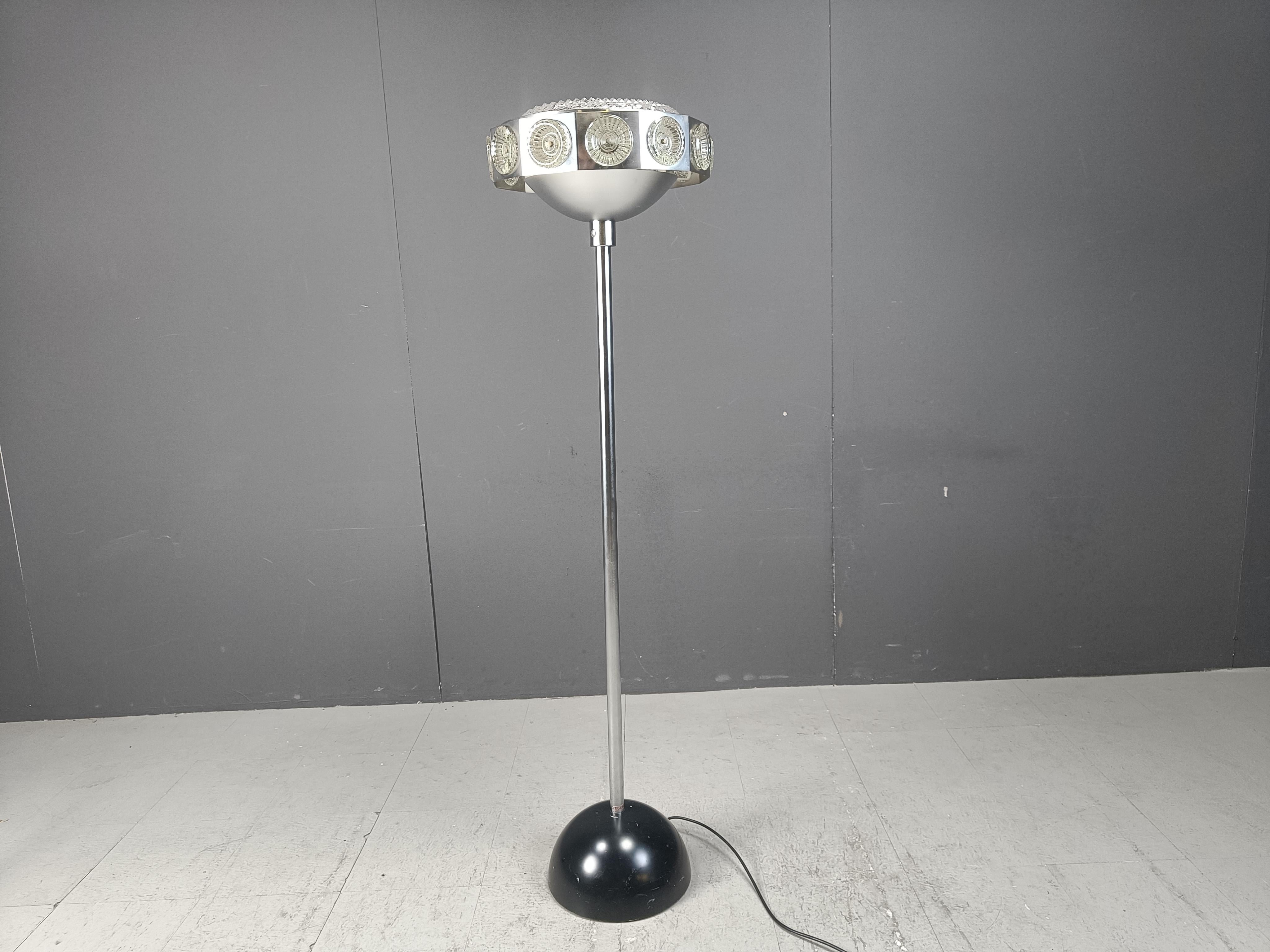 Belge Lampadaire UFO de l'ère spatiale, 1970 en vente