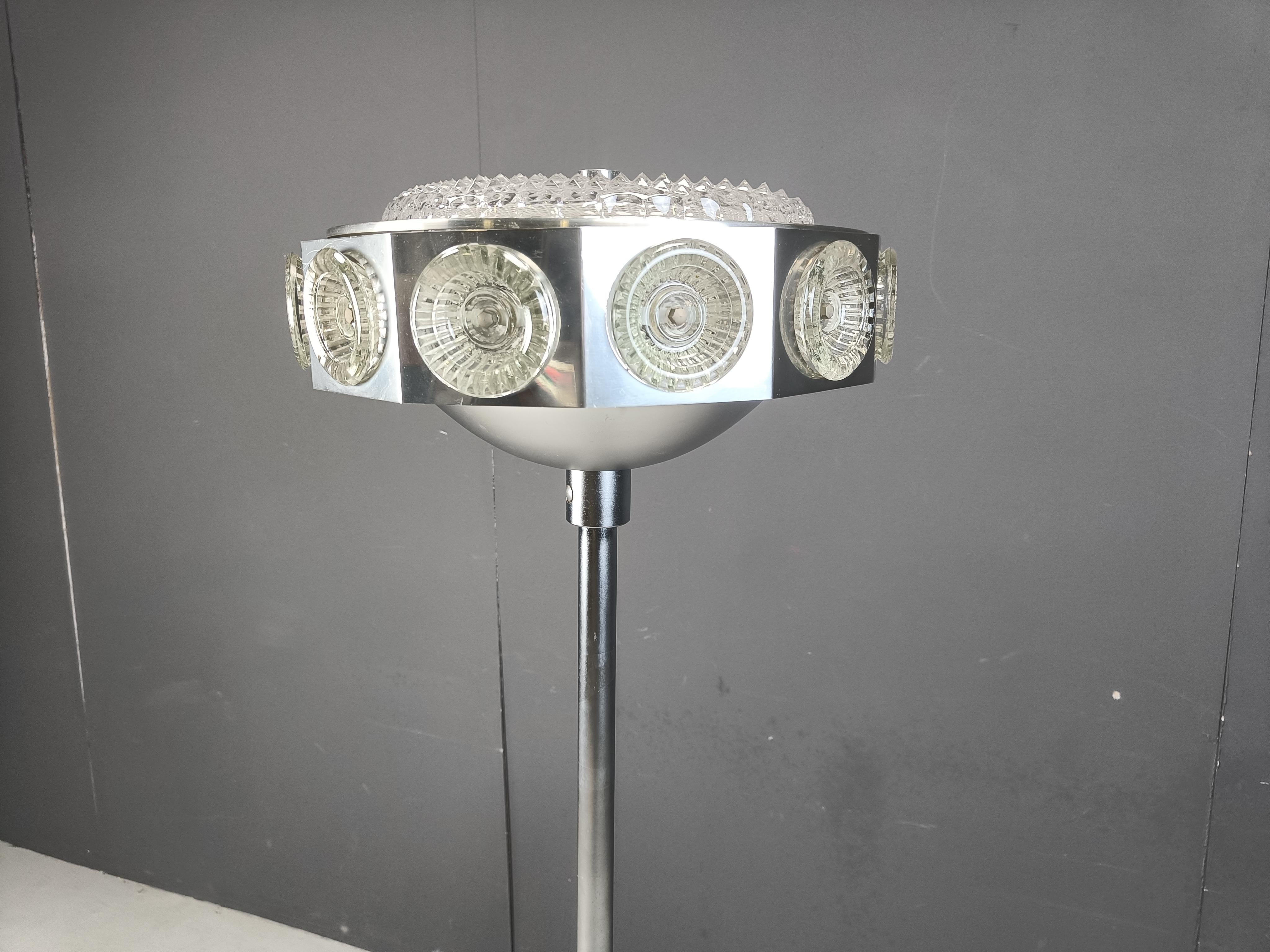Lampadaire UFO de l'ère spatiale, 1970 en vente 1