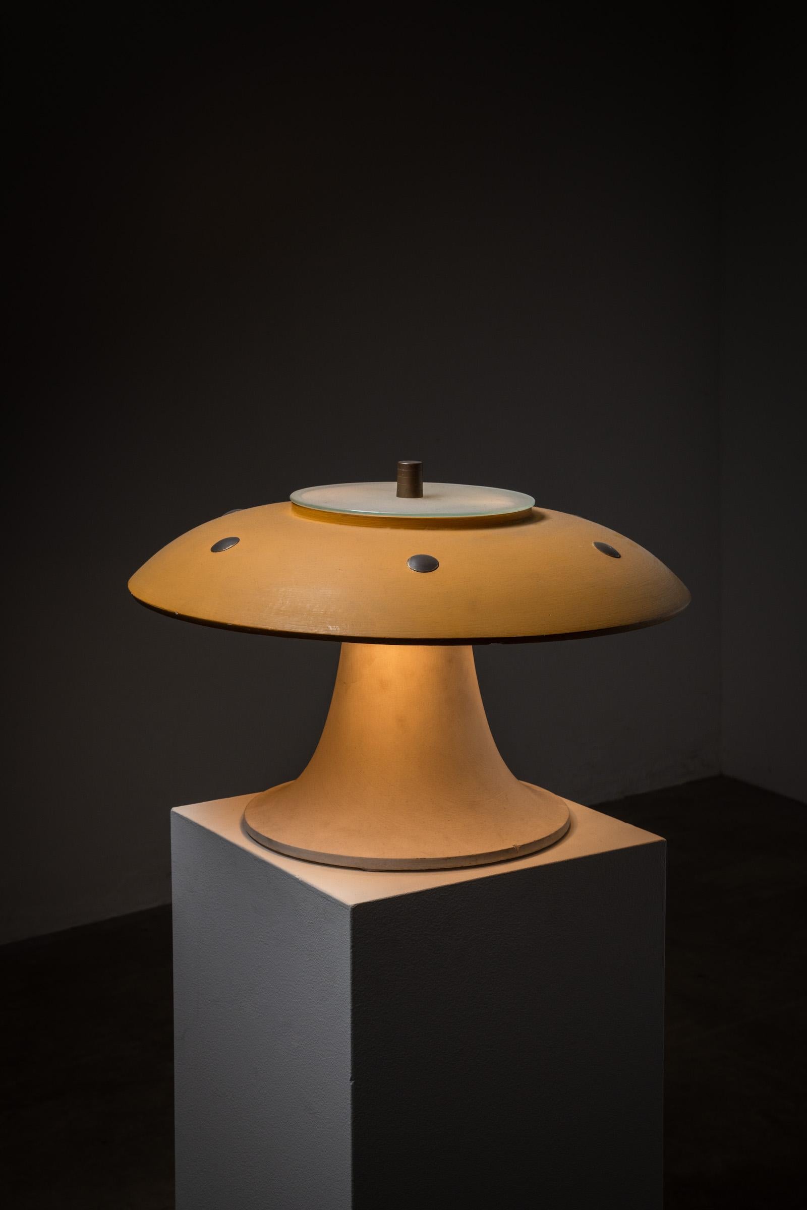 Space Age 'UFO' Mushroom Table Lamp with Ochre Yellow Shade and Glass Diffuser For Sale 7