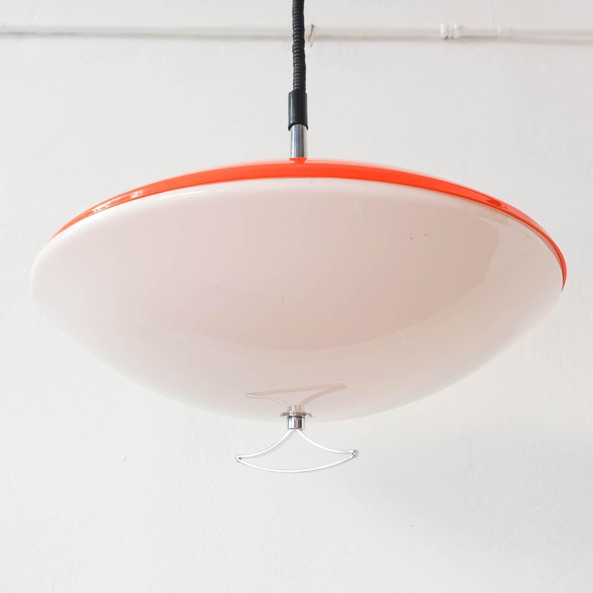 Space Age Ufo Pendant Lamp, 1970's In Good Condition In Lisboa, PT
