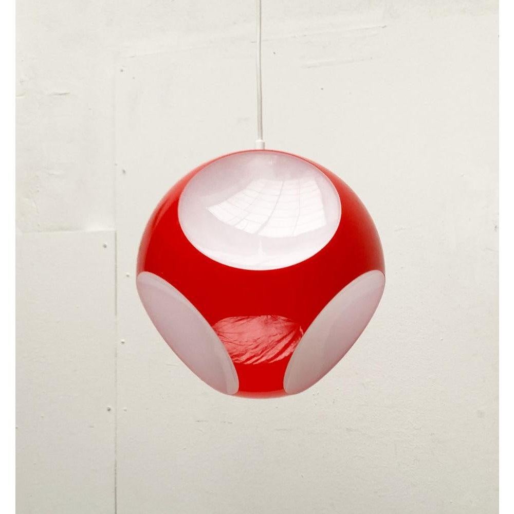 Lampe suspendue UFO de l'ère spatiale attribuée à Luigi Colani, 1970 en vente 4