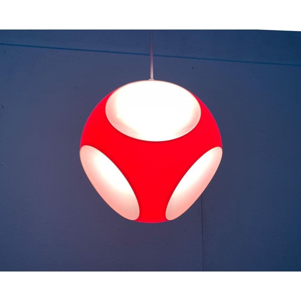 Lampe suspendue UFO de l'ère spatiale attribuée à Luigi Colani, 1970 en vente 2