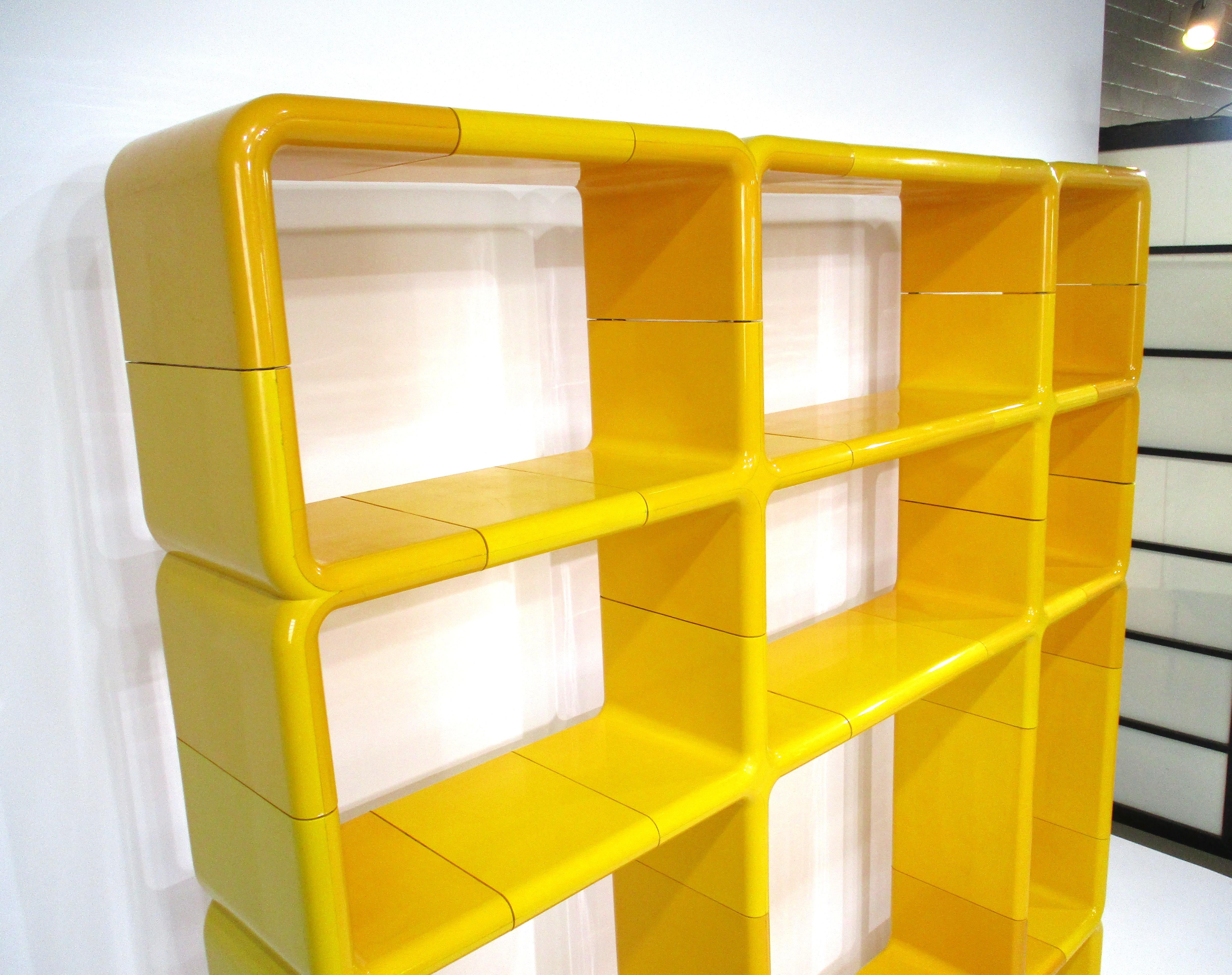 Space Age Umbo Modular Shelving Unit by Kay Ruggles for Directional In Good Condition In Cincinnati, OH