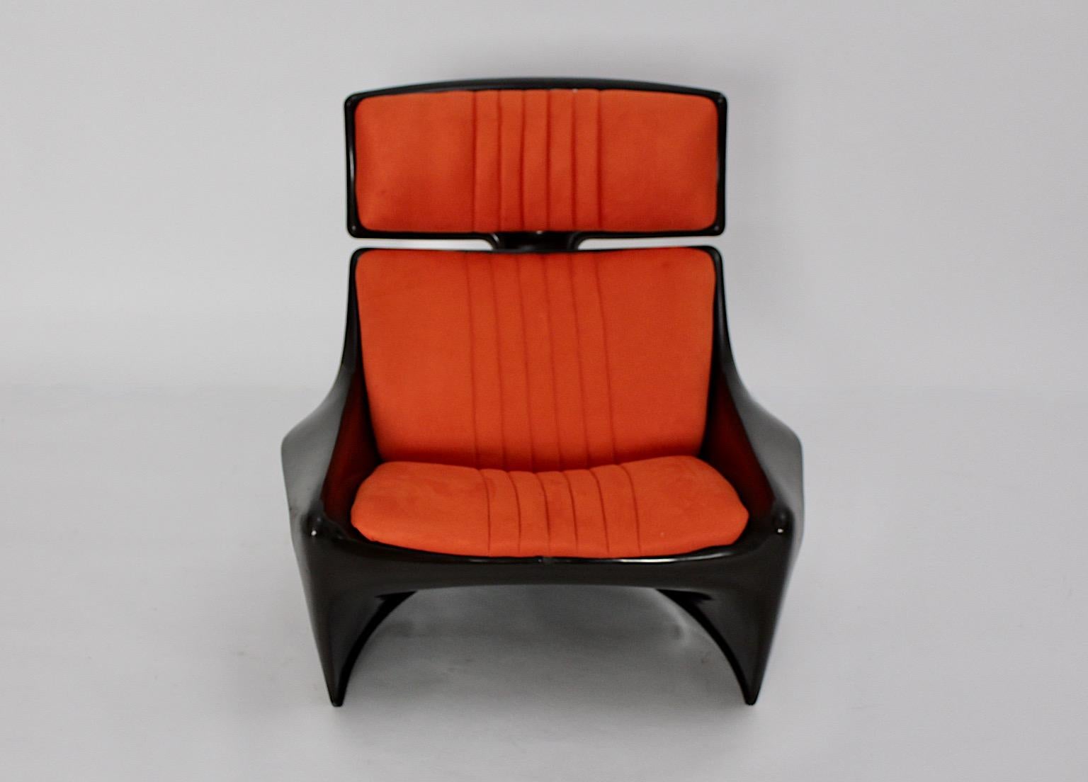 Chaise longue en plastique marron et orange de l'ère spatiale Steen Ostergaard, années 1960 en vente 5
