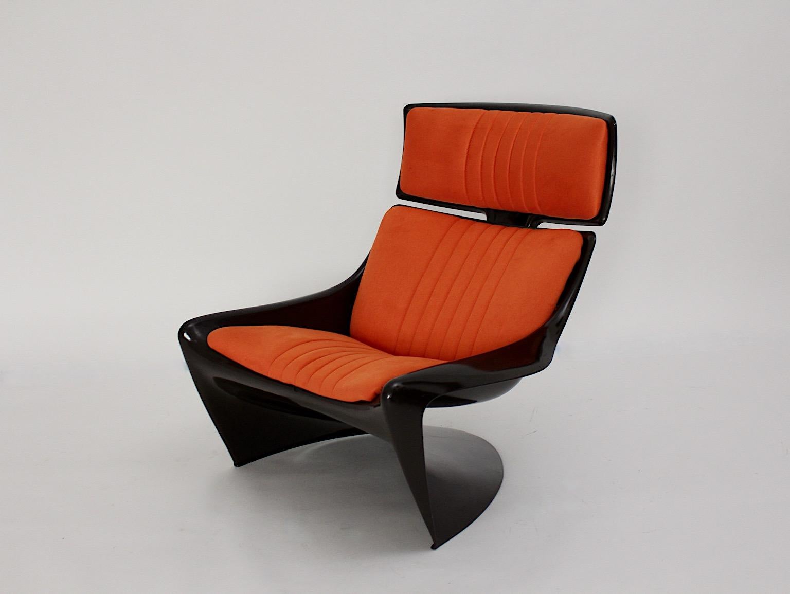 Chaise longue en plastique marron et orange de l'ère spatiale Steen Ostergaard, années 1960 en vente 8