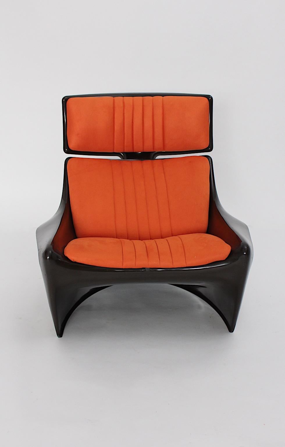 Tissu d'ameublement Chaise longue en plastique marron et orange de l'ère spatiale Steen Ostergaard, années 1960 en vente