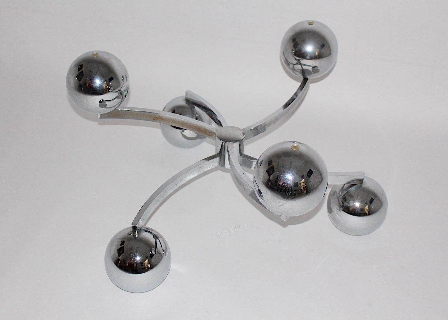 20th Century Space Age Vintage Chromed Metal Sputnik Sofa Table Coffee Table circa 1970 For Sale