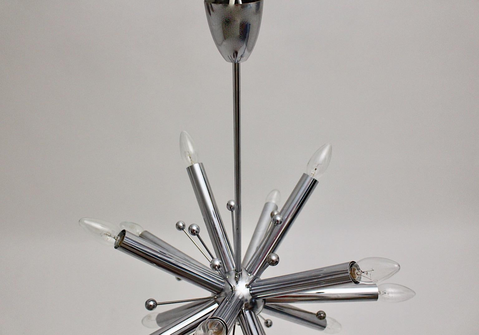 Lámpara colgante Sputnik cromada Space Age Vintage Años 60 en venta 4
