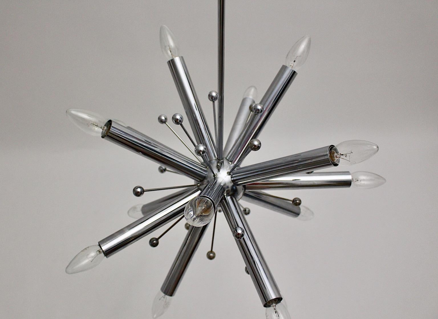 Lámpara colgante Sputnik cromada Space Age Vintage Años 60 en venta 3