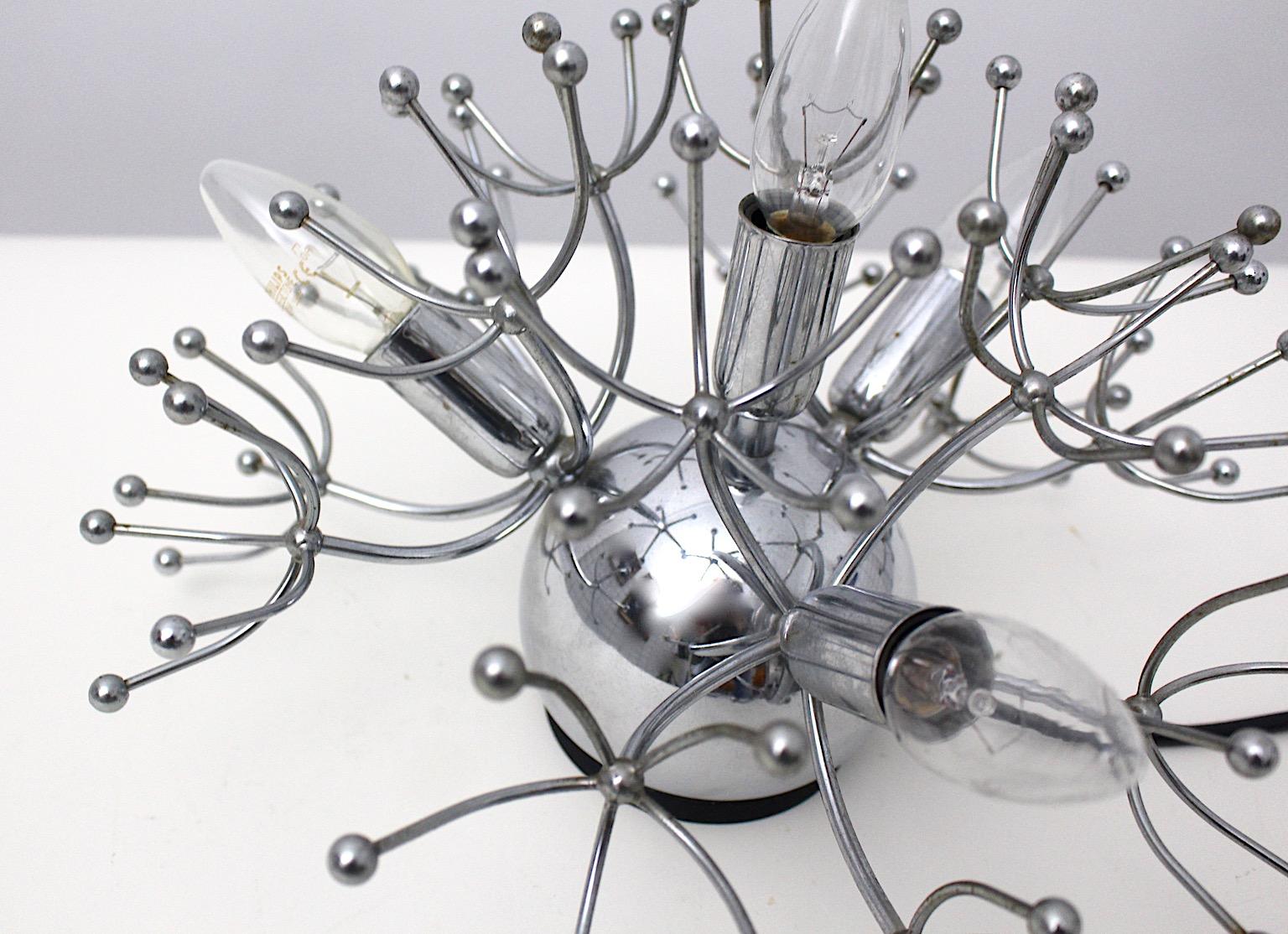 Metà XX secolo Lampada da tavolo Sputnik cromata vintage Space AGE Sciolari 1960 Italia in vendita