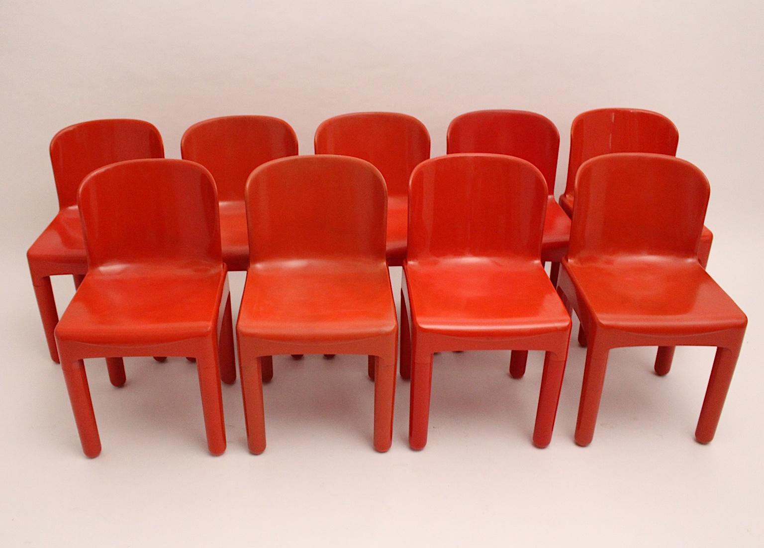 Space Age Vintage Acht rote Kunststoff-Esszimmerstühle von Marcello Siard, Italien, 1969 im Angebot 4