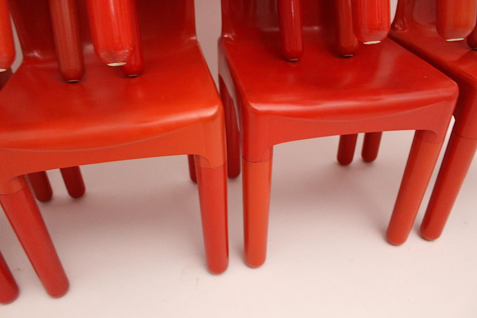 Space Age Vintage Ocho sillas de comedor de plástico rojo Marcello Siard 1969 Italia en venta 6