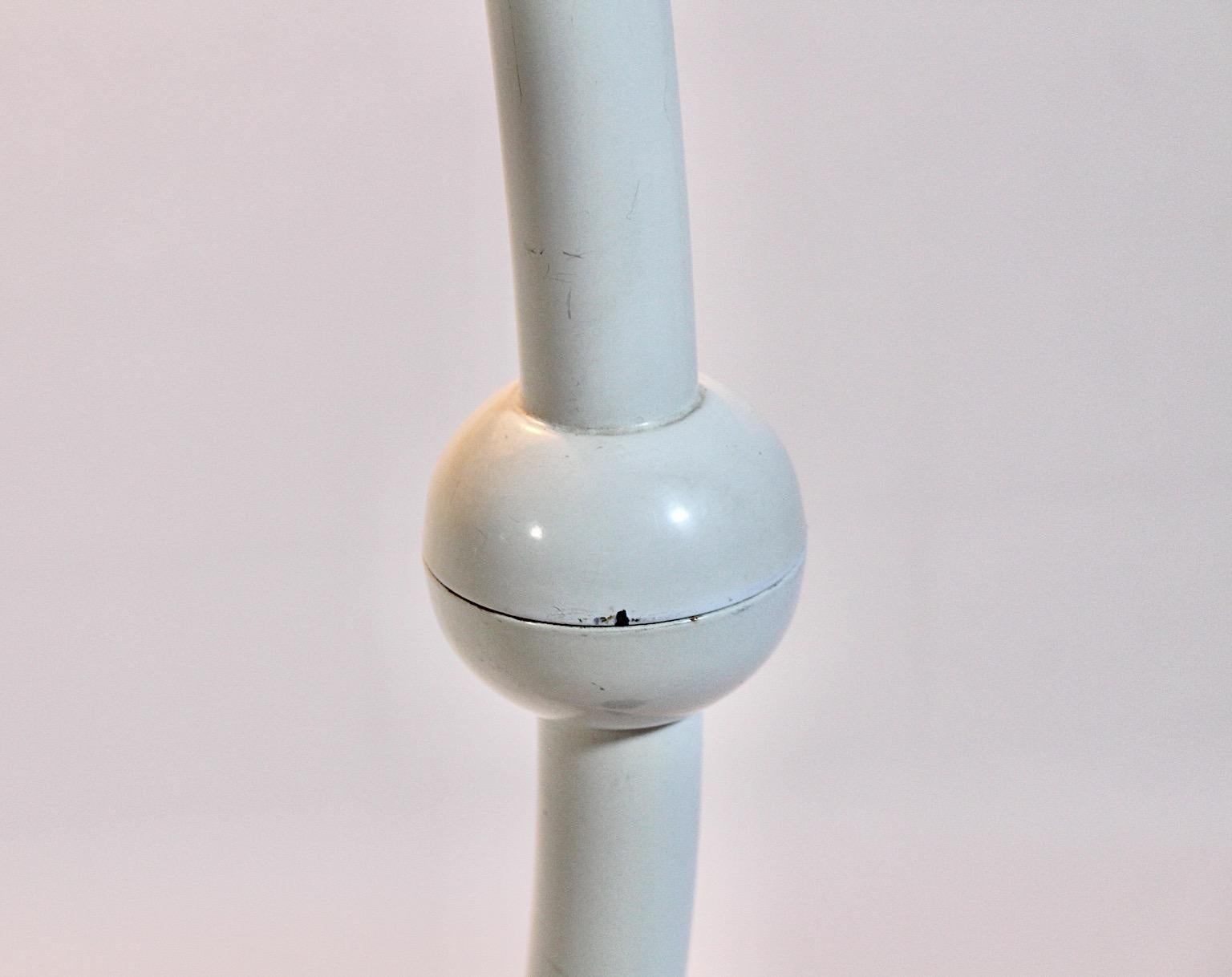 Space Age Vintage Floor Lamp White Plastic Metal Elio Martinelli 1970s Italy For Sale 7