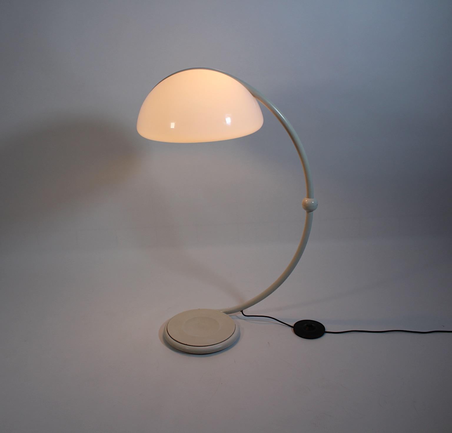 Modern Space Age Vintage Floor Lamp White Plastic Metal Elio Martinelli 1970s Italy For Sale