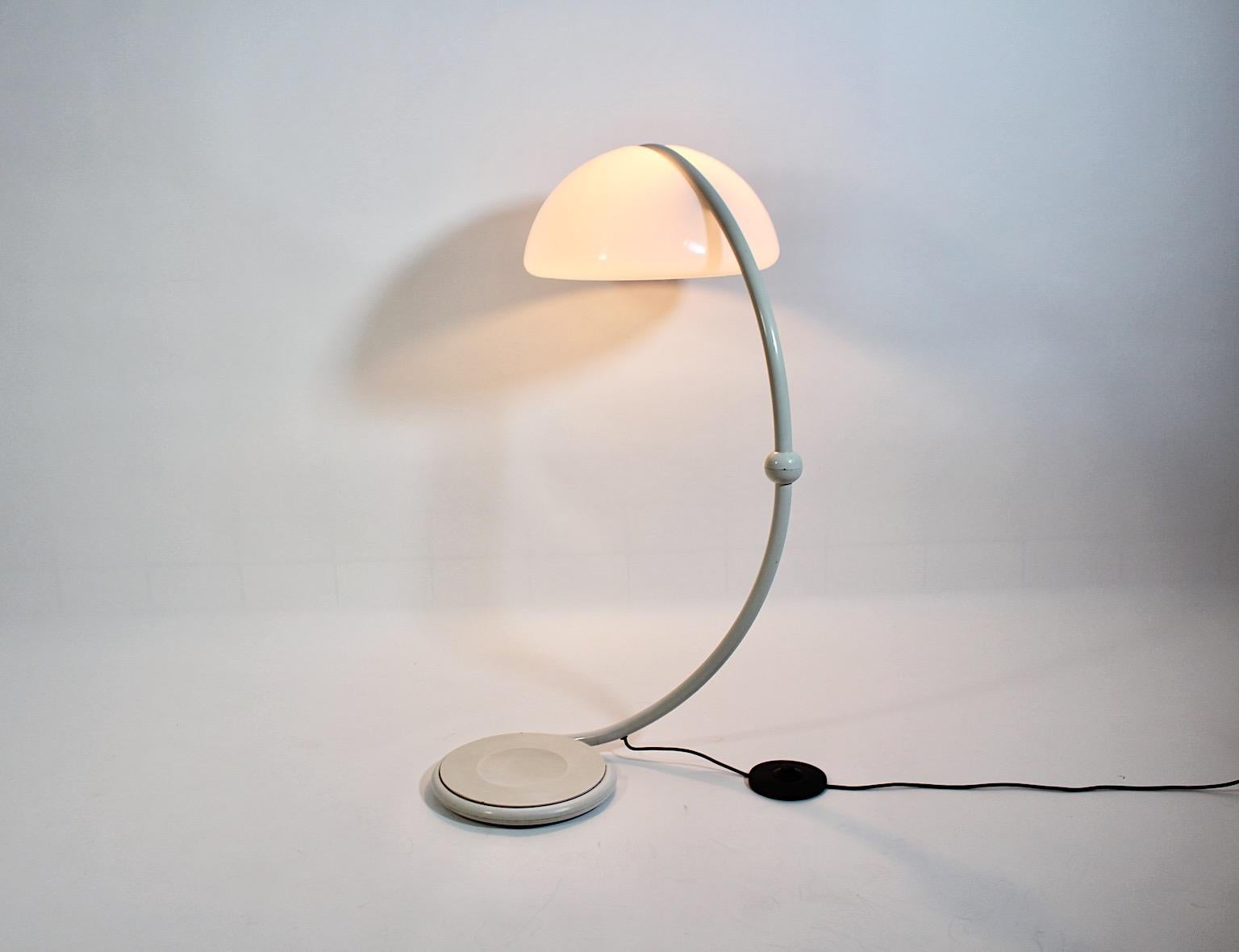 20th Century Space Age Vintage Floor Lamp White Plastic Metal Elio Martinelli 1970s Italy For Sale