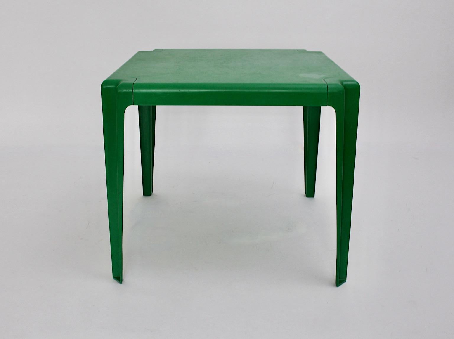 Space Age Vintage Green Plastic Dining Table Patio Table Helmut Bätzner, 1960s For Sale 1