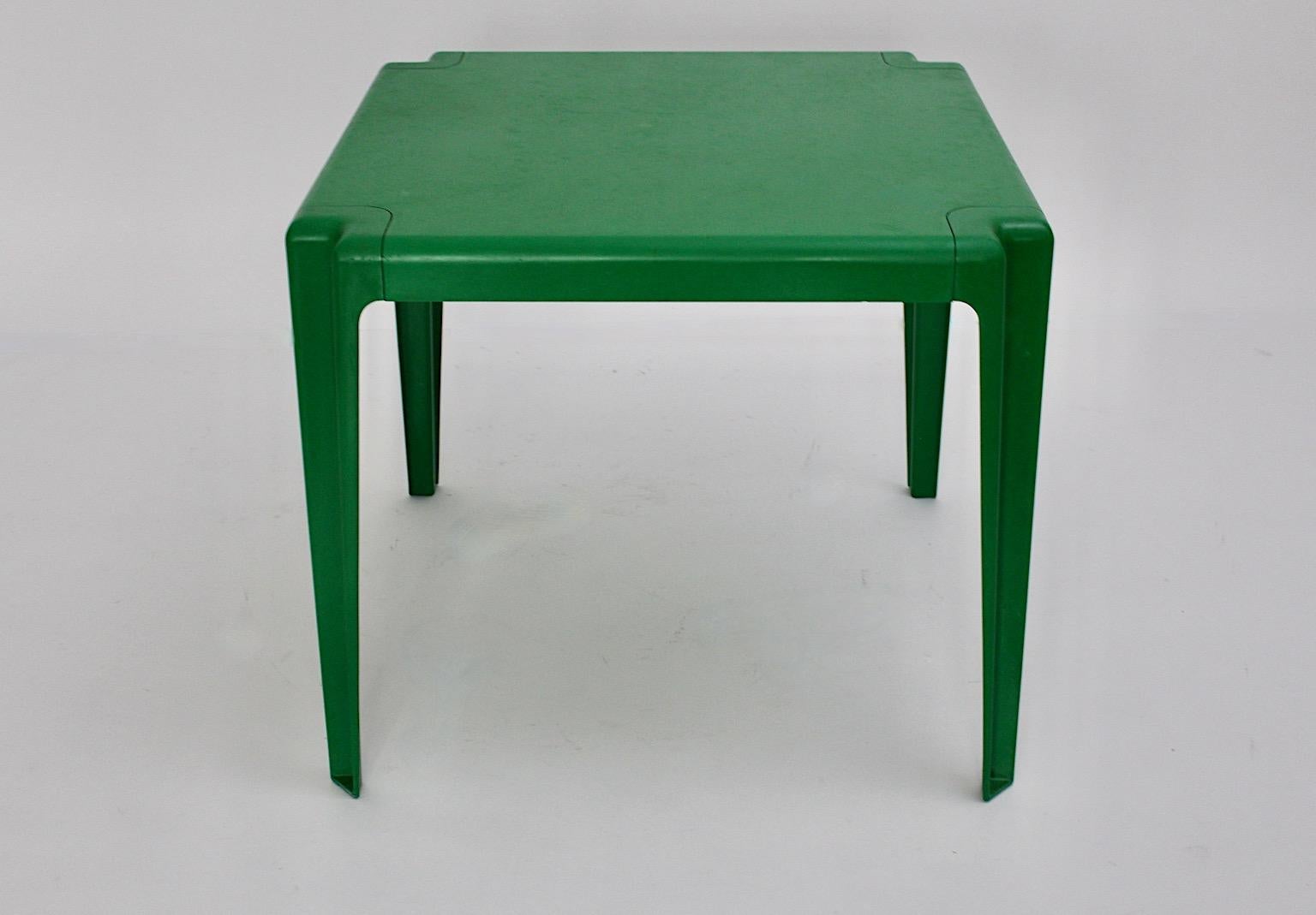 Fiberglass Space Age Vintage Green Plastic Dining Table Patio Table Helmut Bätzner, 1960s For Sale