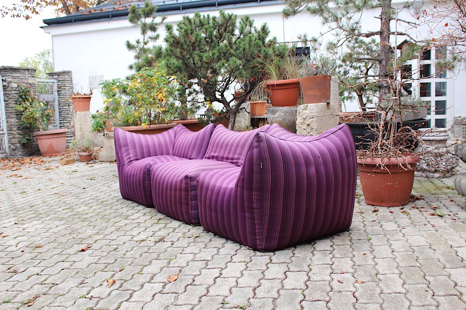 Space Age Vintage Modular Sofa Le Bambole Purple Lavender Mario Bellini 1970s  In Fair Condition For Sale In Vienna, AT