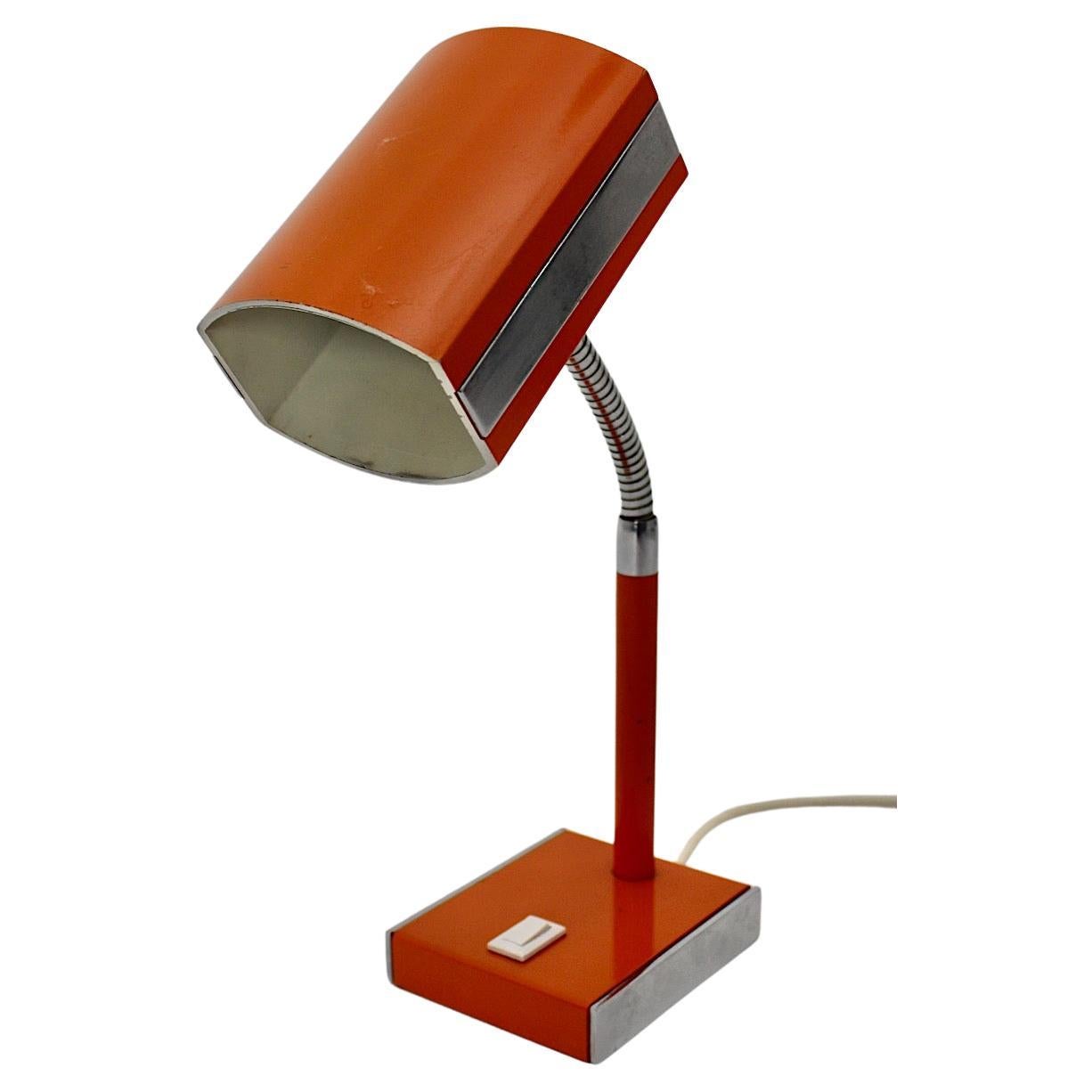 Lampe de bureau vintage en métal argenté orange de l'ère spatiale, Allemagne, années 1960